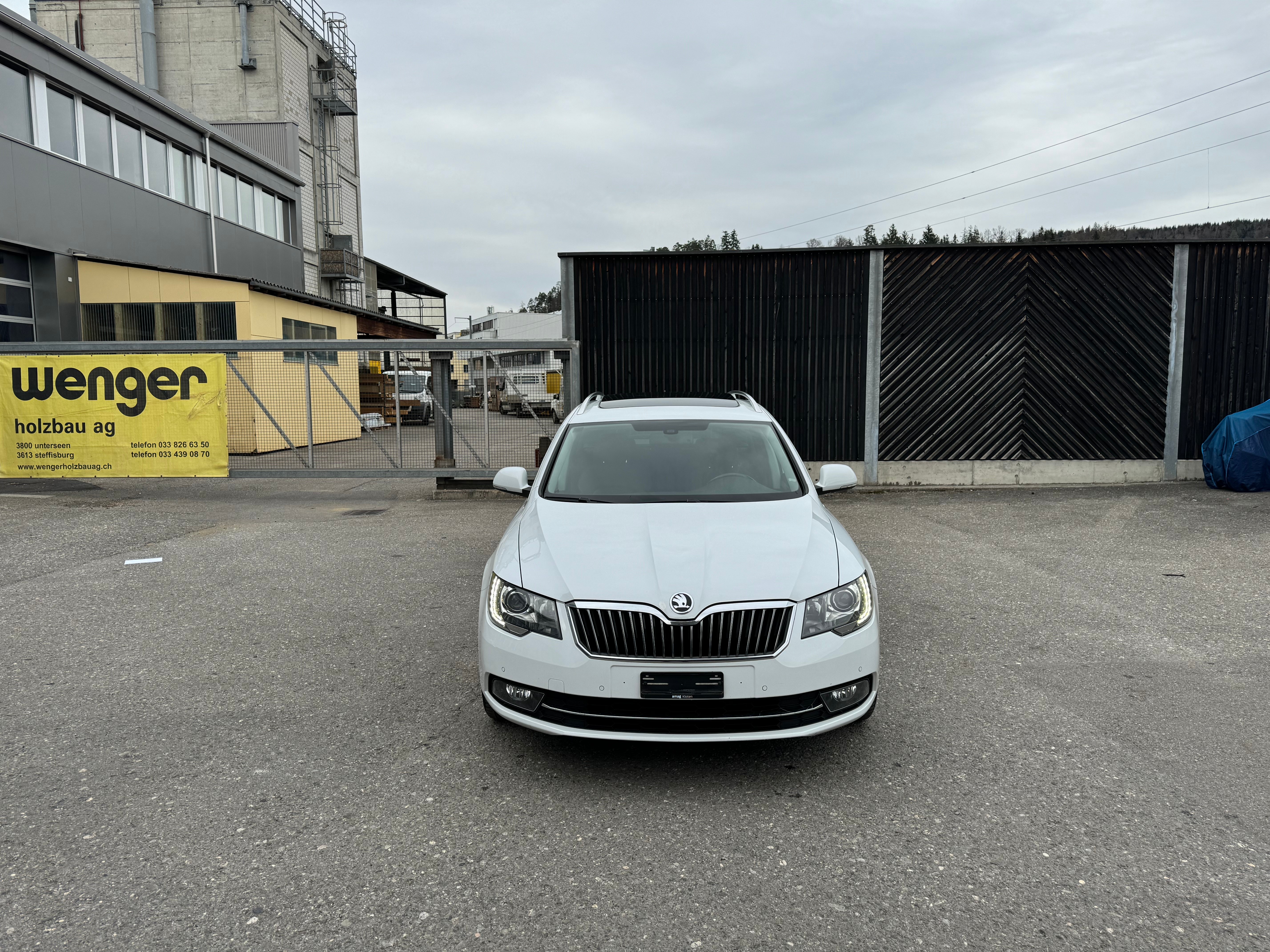 SKODA Superb Combi 2.0 TDi Elegance 4x4 DSG