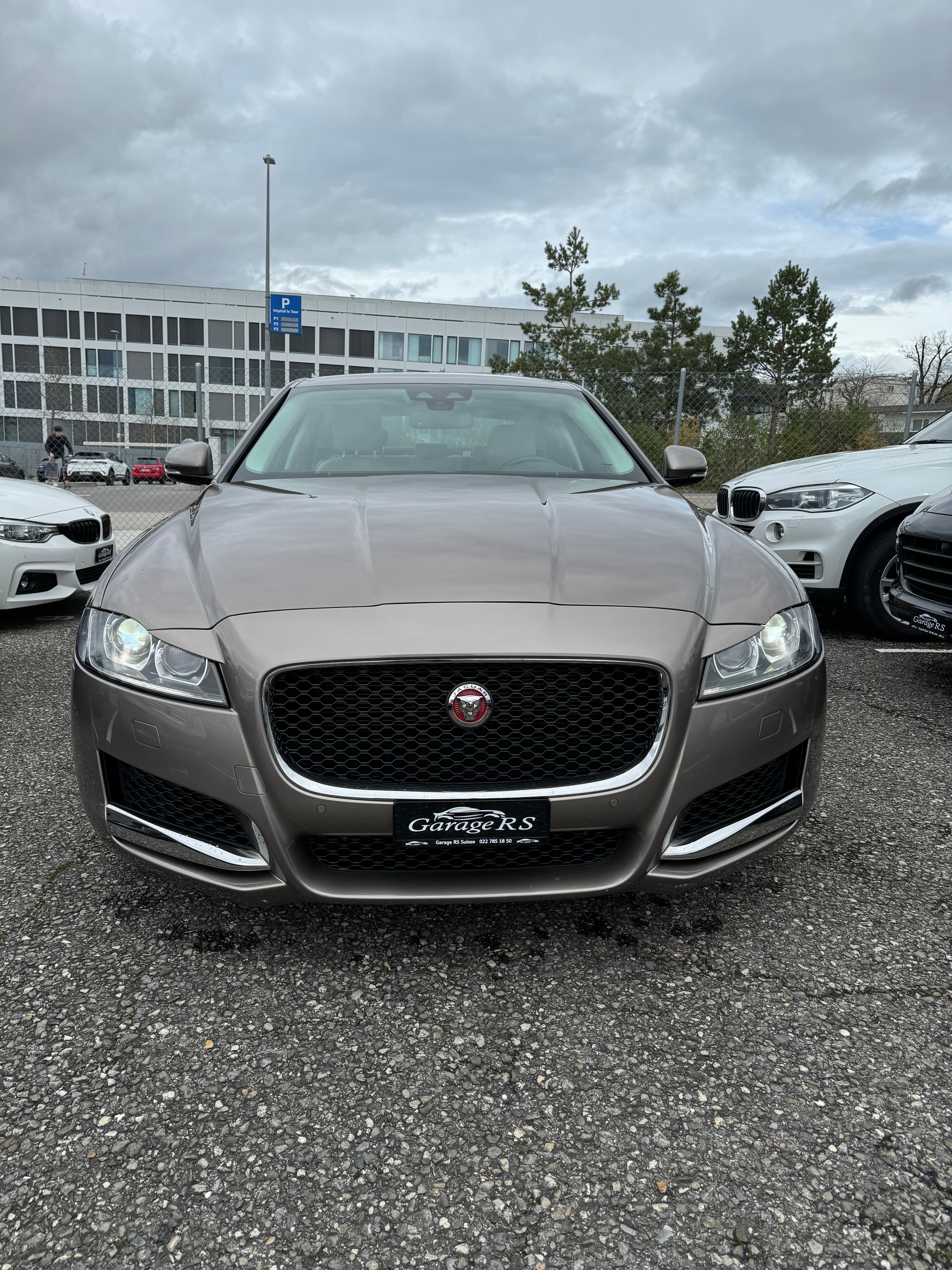 JAGUAR XF 35t Prestige AWD