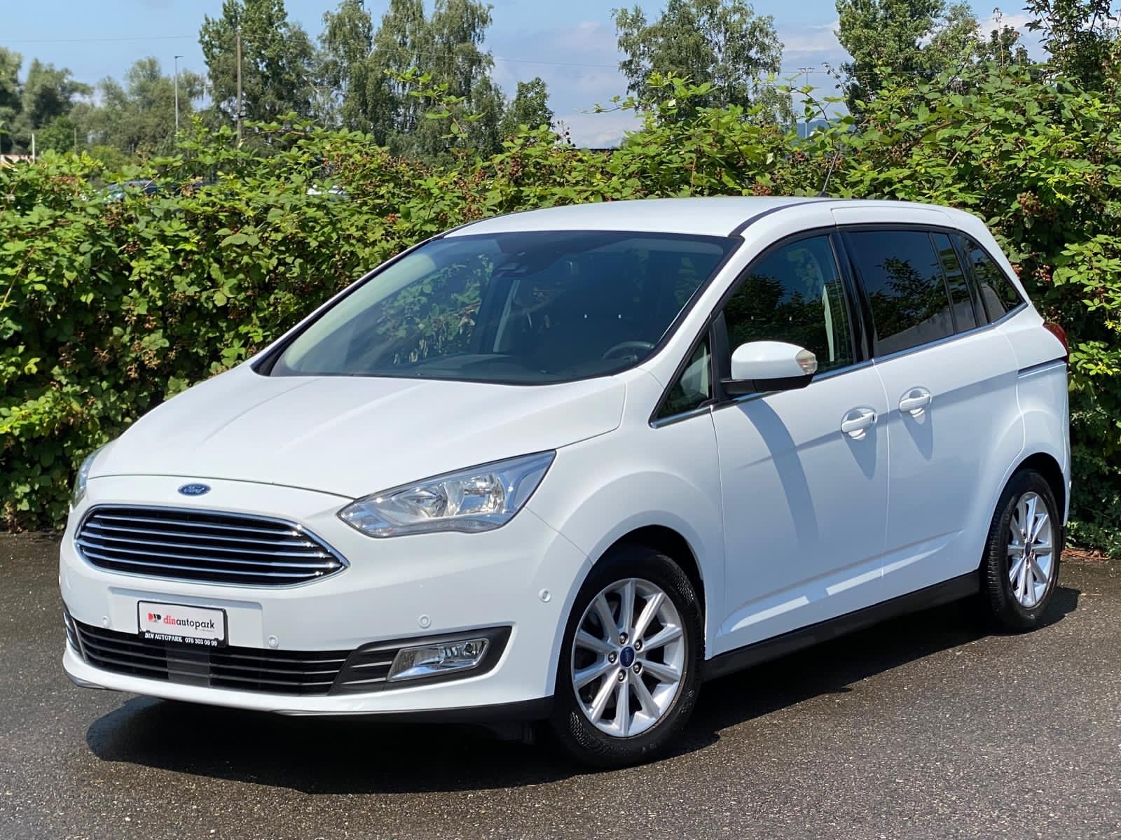 FORD Grand C-Max 1.0 SCTi Titanium X*7Plätzer*1Hand*