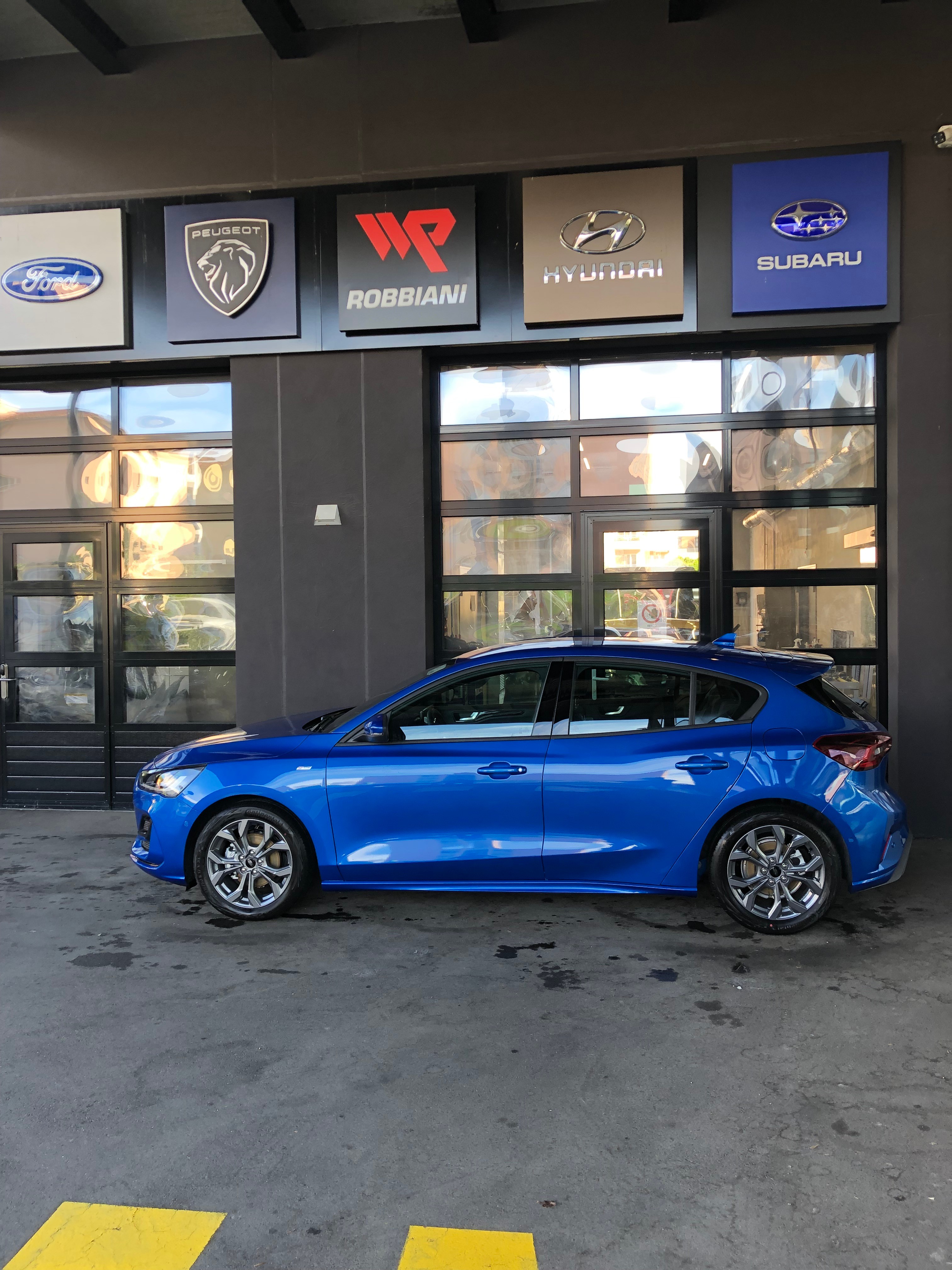 FORD Focus 1.0 MHEV ST-Line Automat