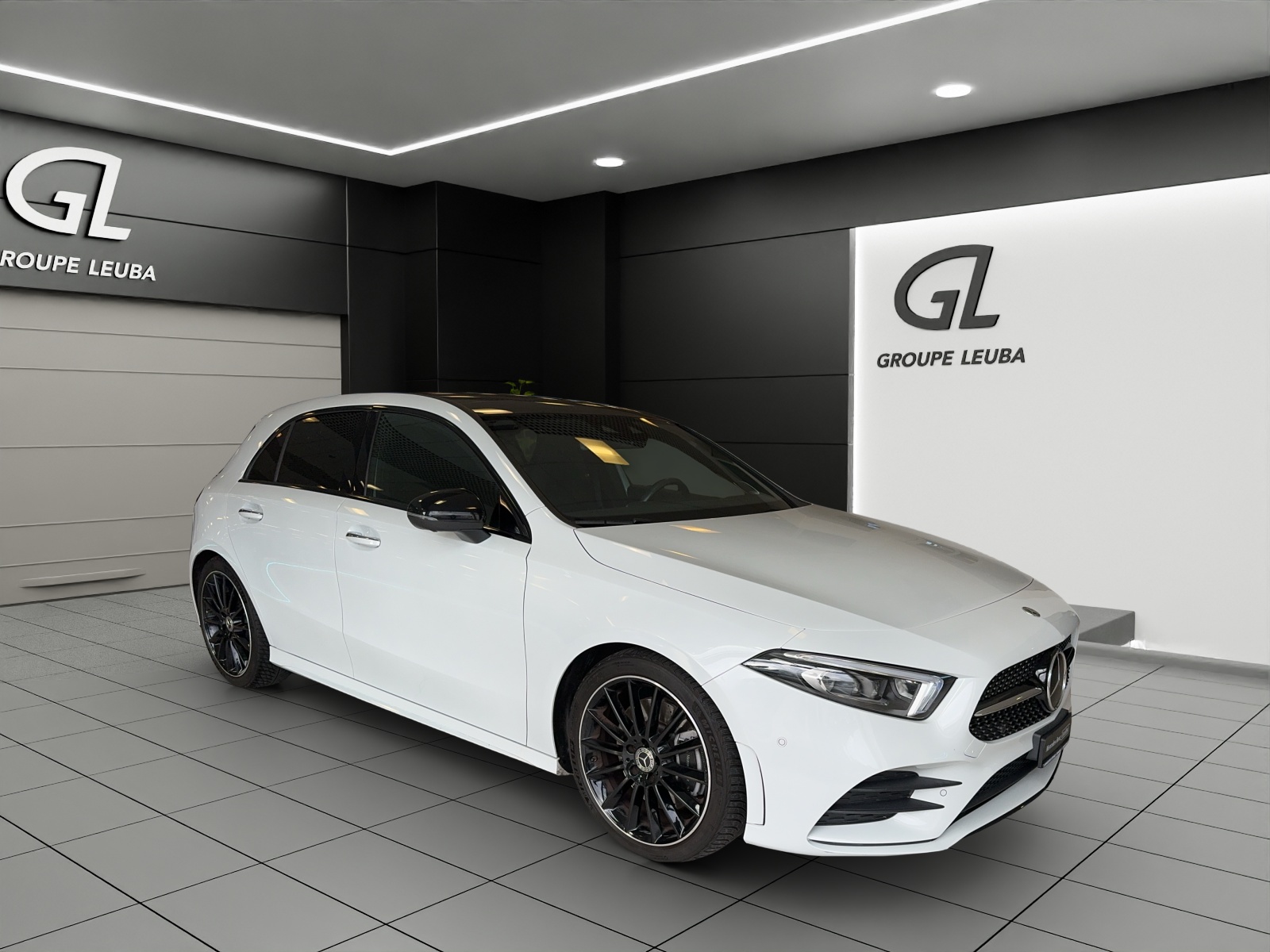 MERCEDES-BENZ A 250 AMG Line 4Matic