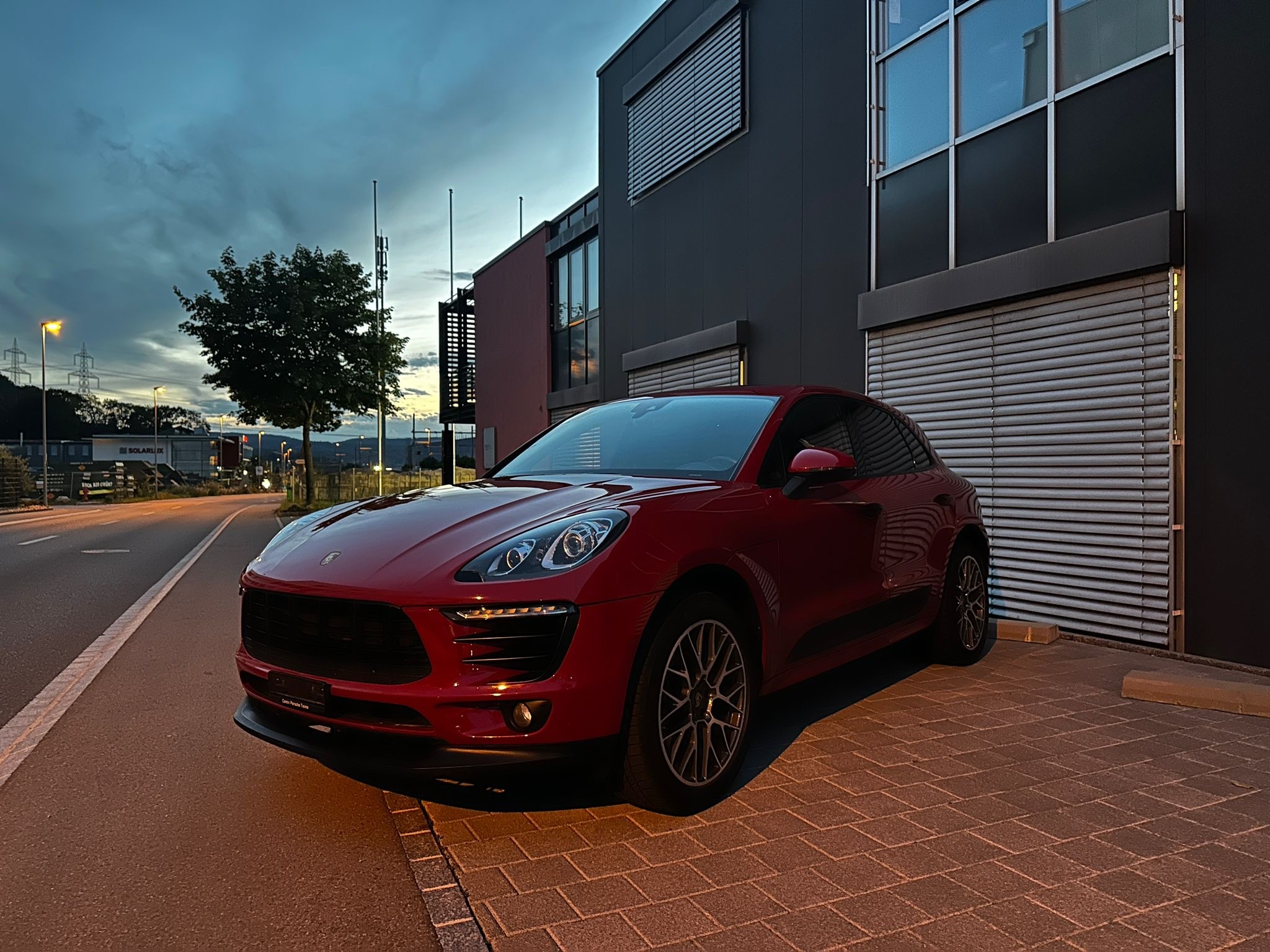 PORSCHE Porsche MACAN Specila Edition