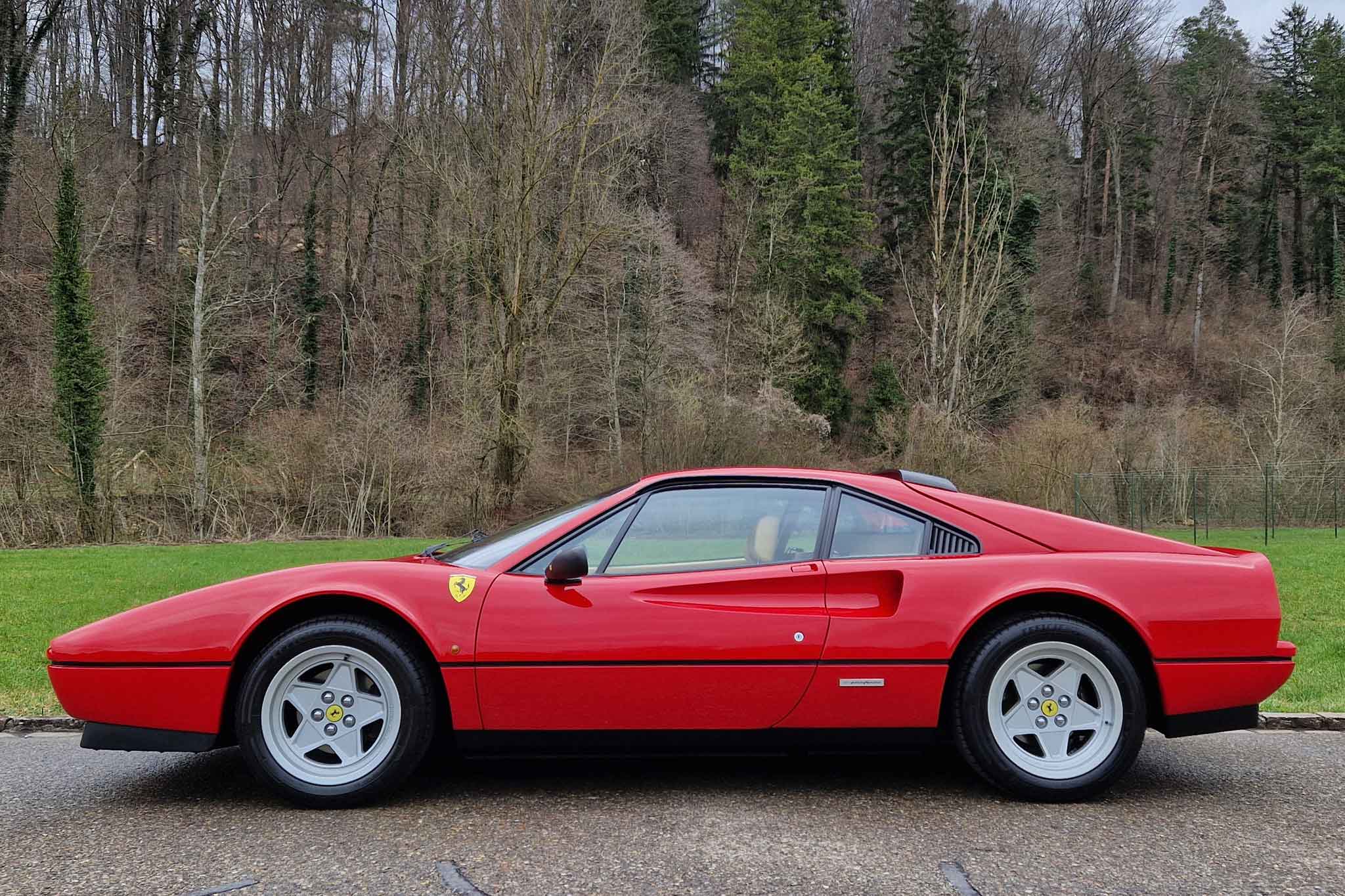 FERRARI 328 GTB