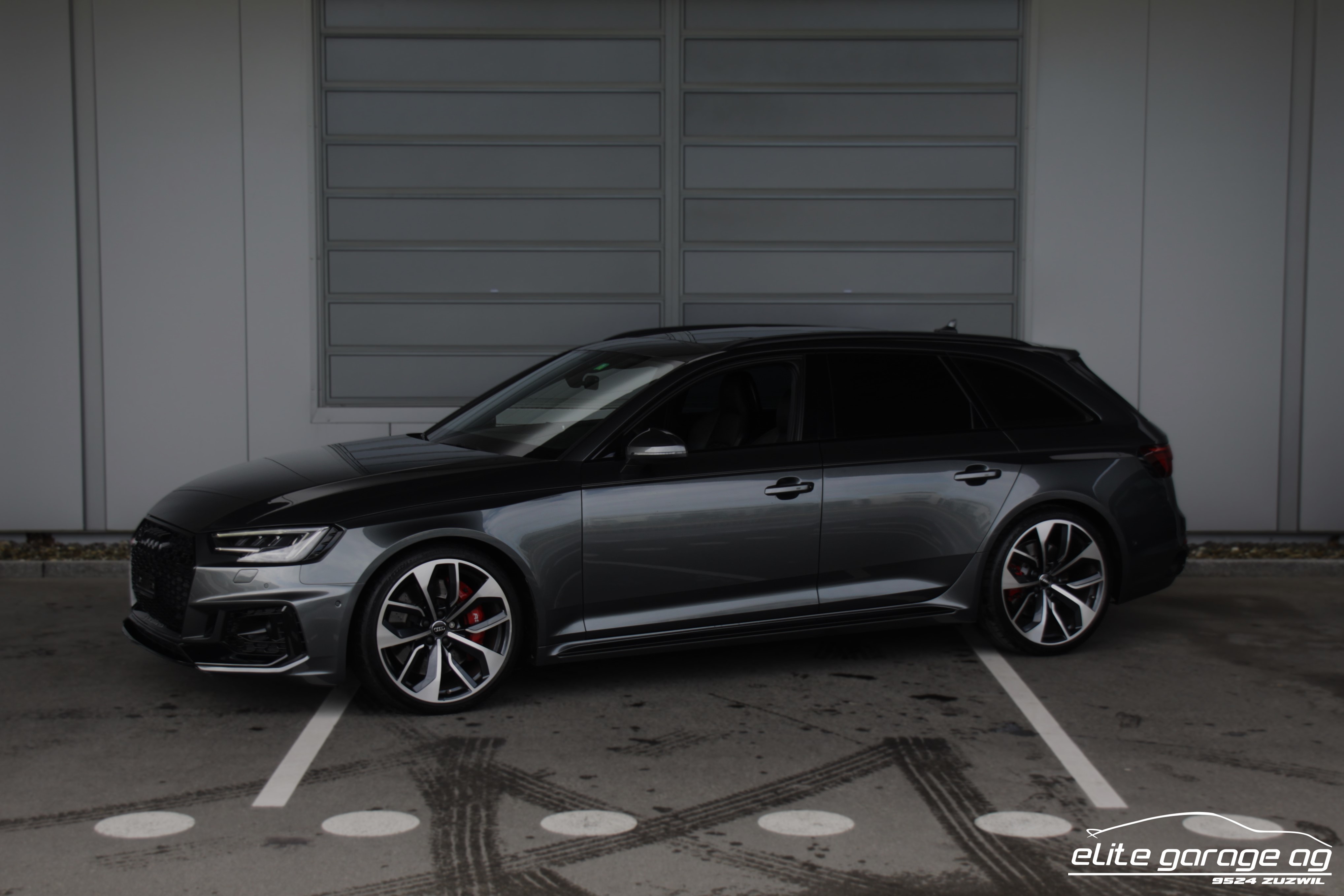 AUDI RS4 Avant 2.9 TFSI quattro tiptronic