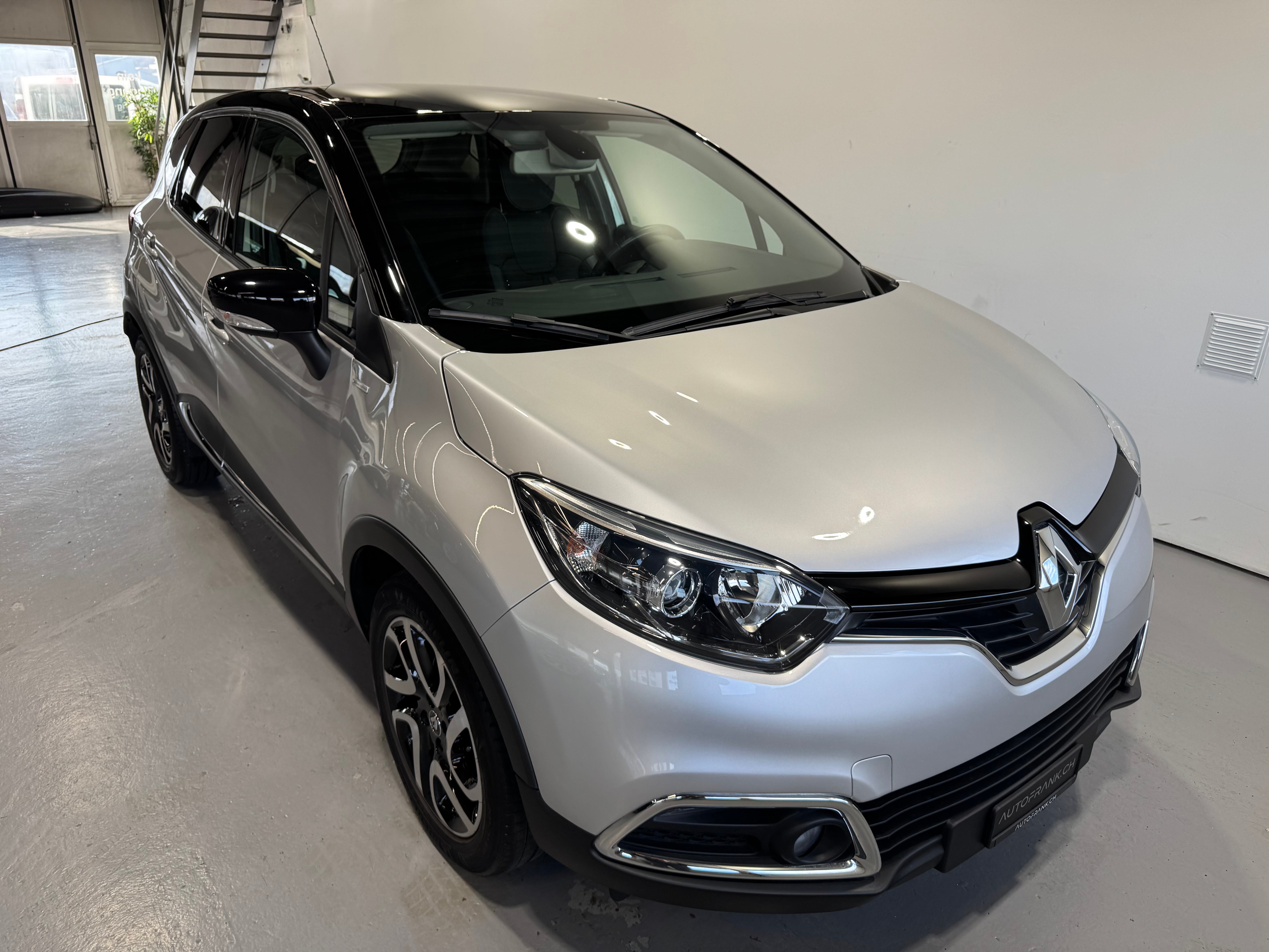 RENAULT Captur 1.2 TCe Swiss Ed. EDC S/S