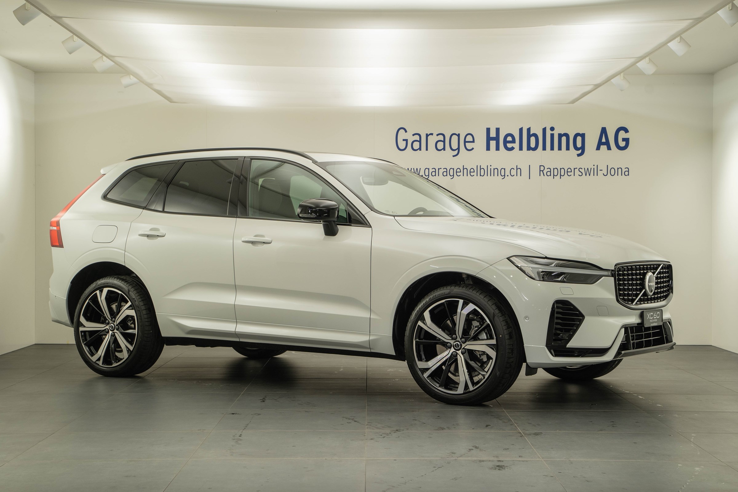 VOLVO XC60 2.0 T8 TE XCENTRIC eAWD