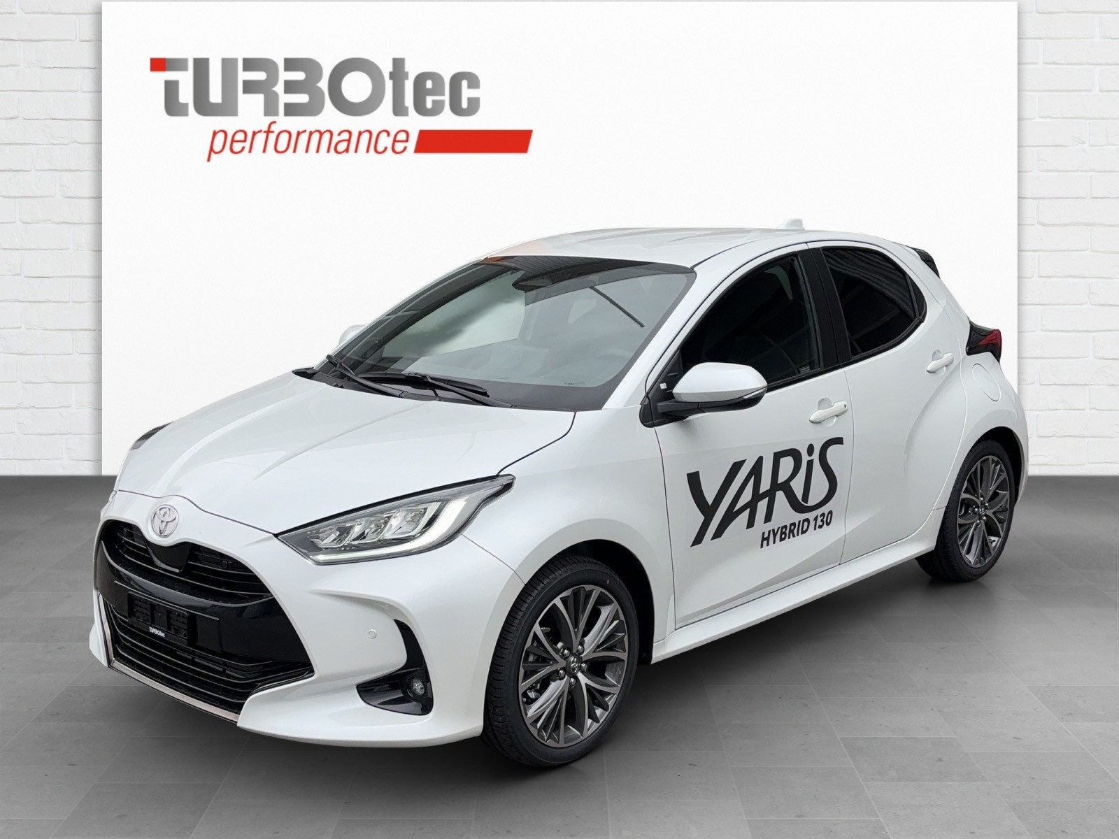 TOYOTA Yaris 1.5 Premium e-CVT