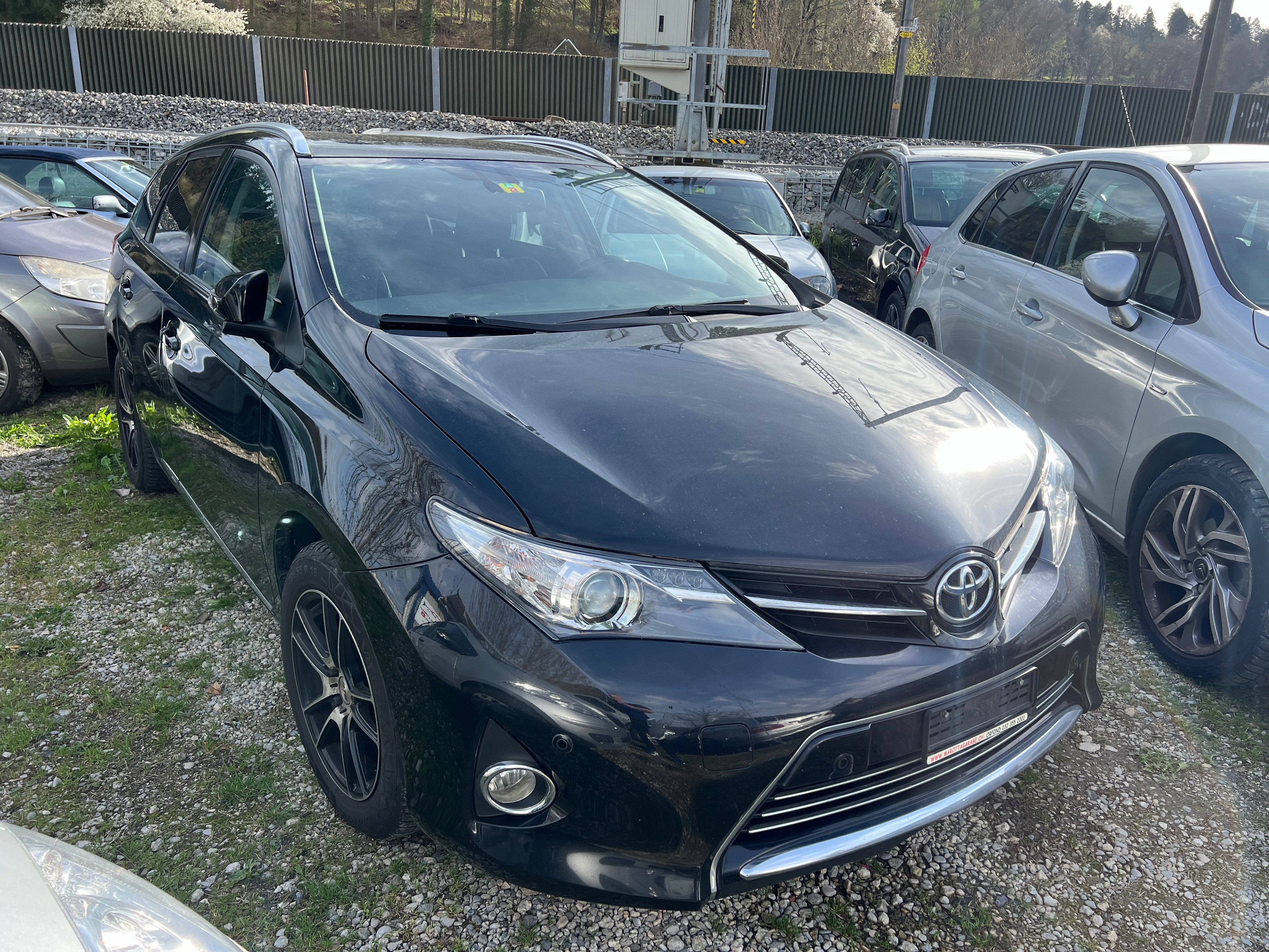 TOYOTA Auris Touring Sports 1.6 Luna