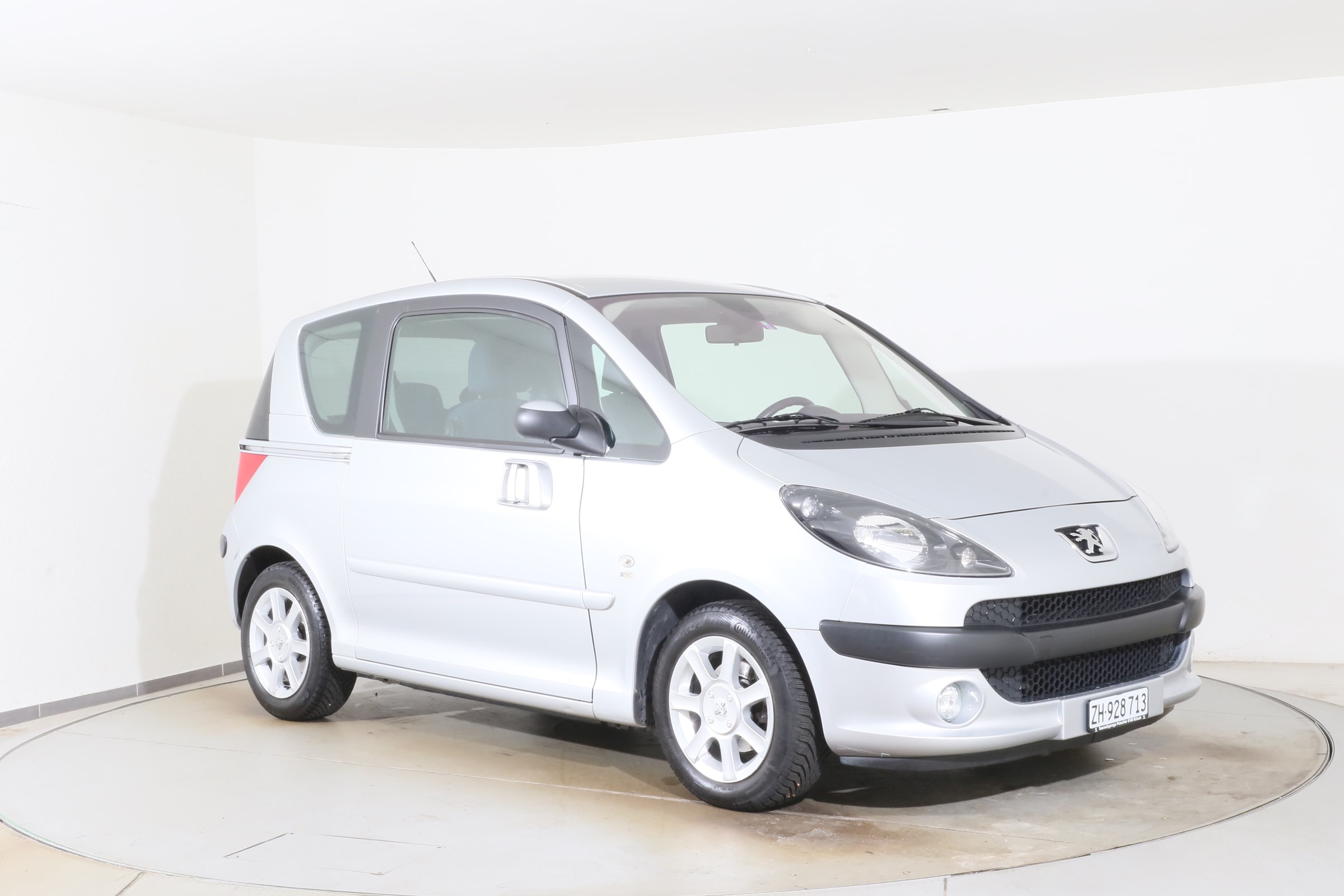 PEUGEOT 1007 1.6 16V