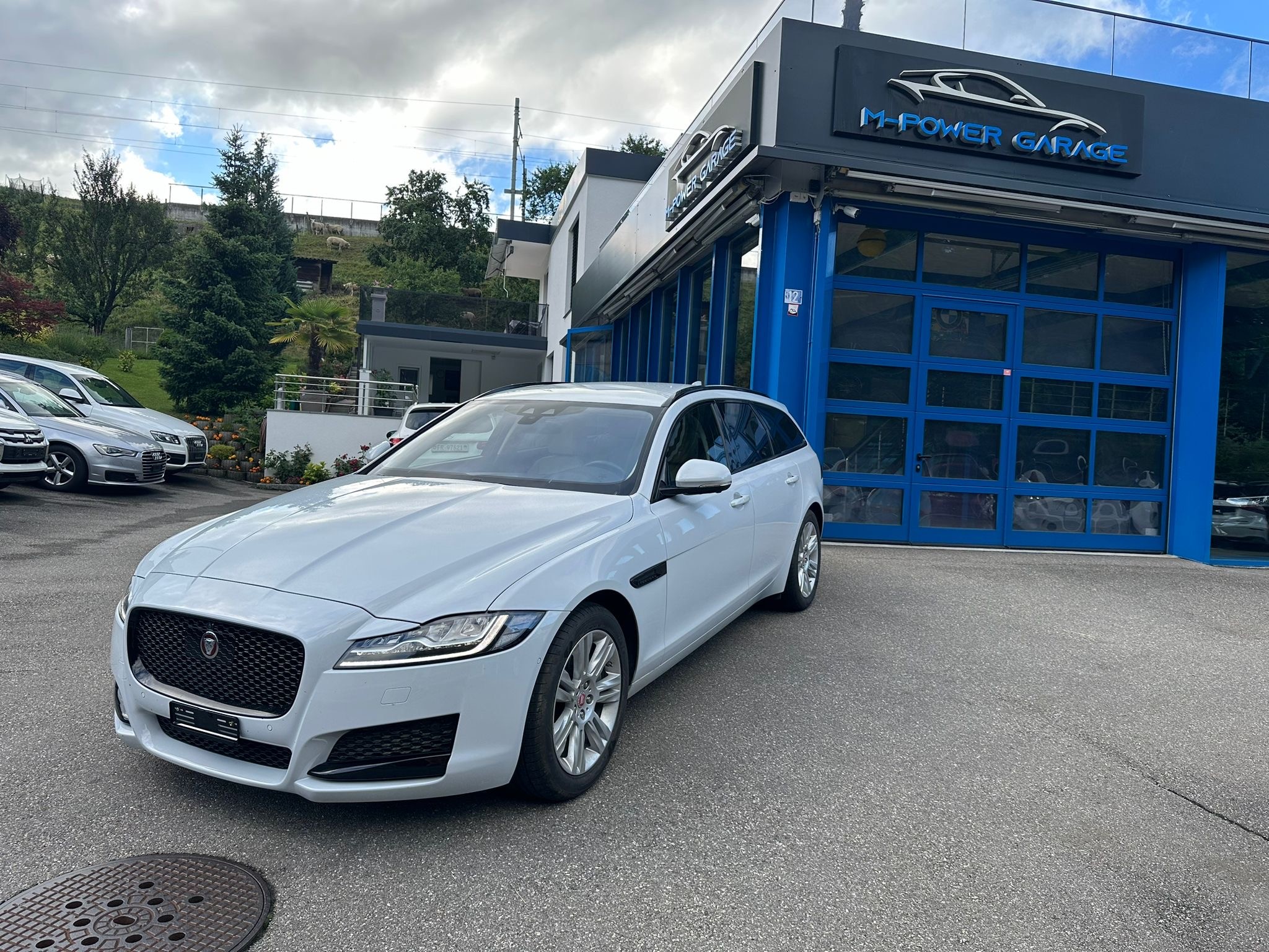 JAGUAR XF Sportbrake 30t R-Sport AWD