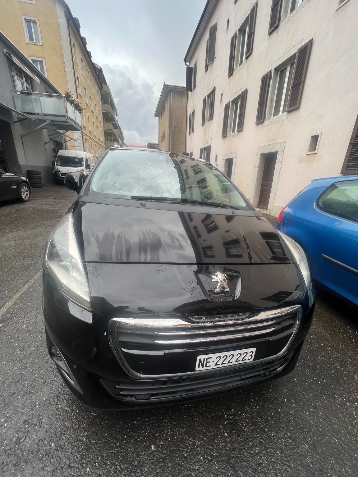 PEUGEOT 5008 1.2 Pure Tech Sensation