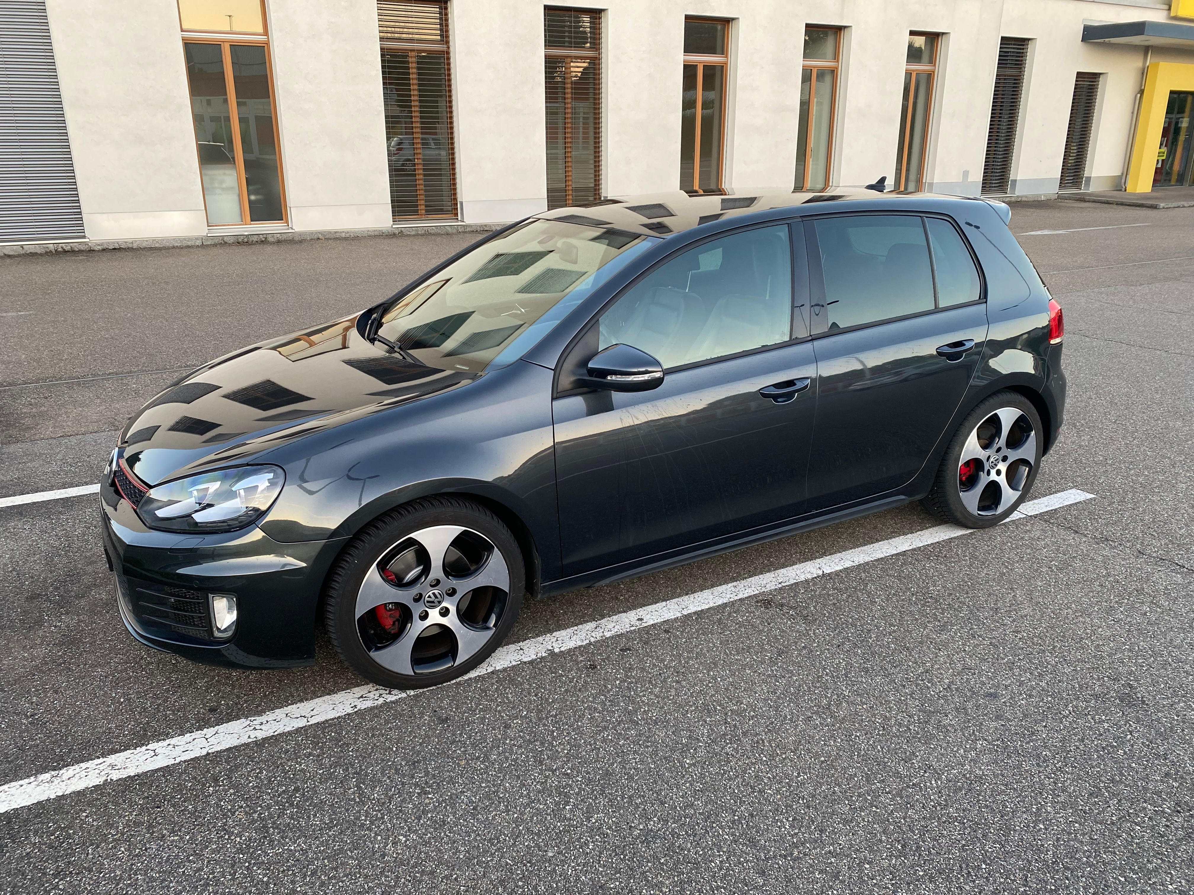 VW Golf 2.0 TSI GTI DSG