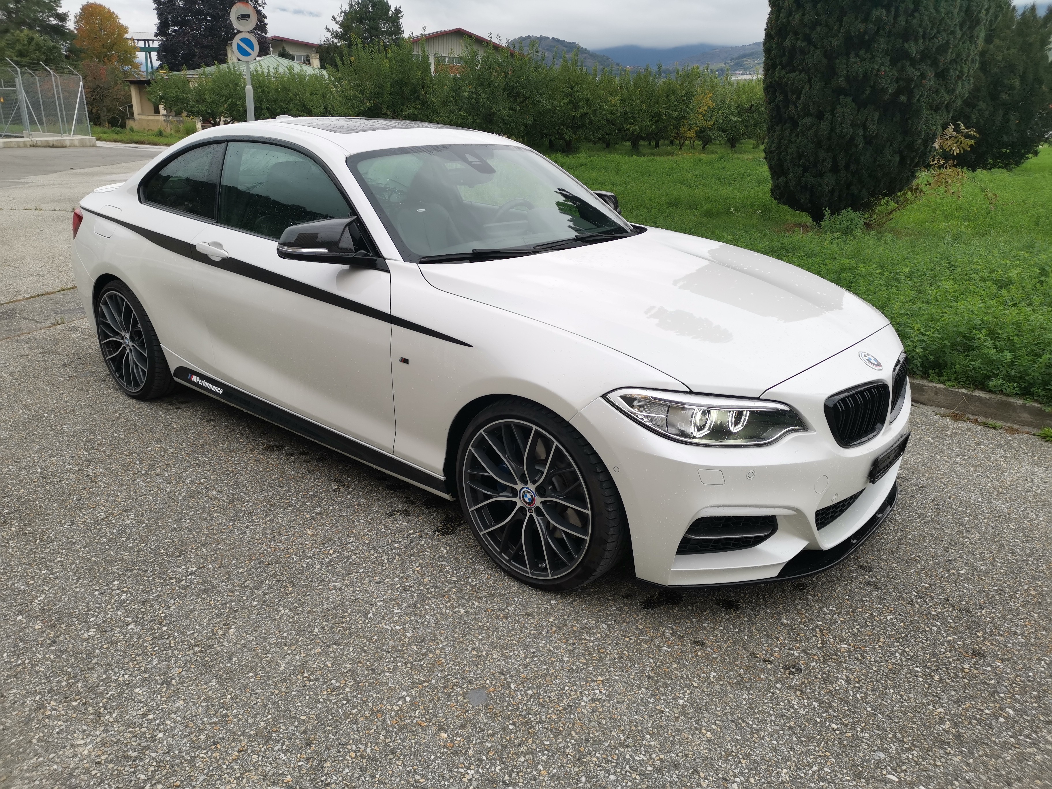 BMW M235i