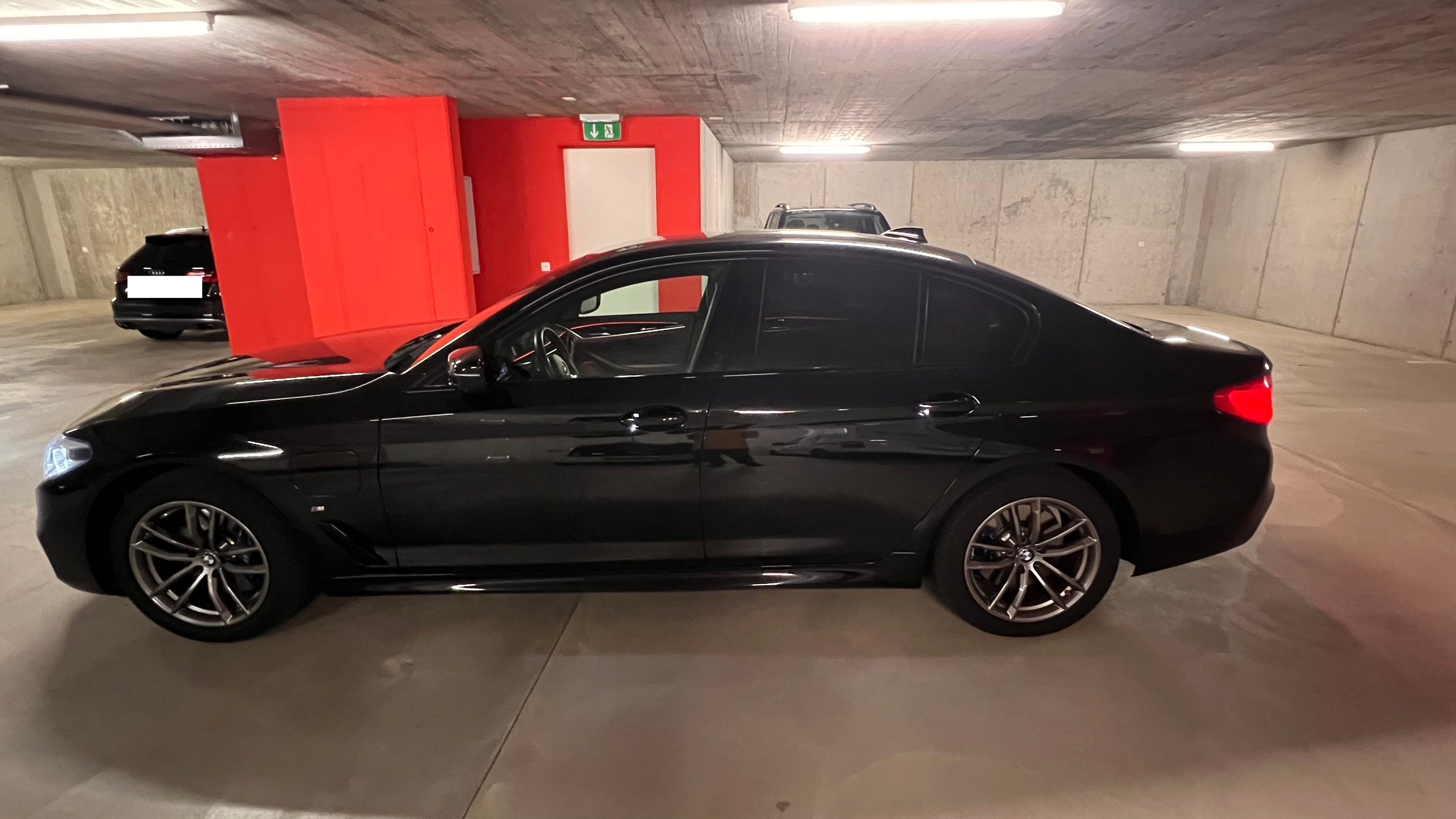 BMW 530e xDrive Pure M Sport Edition Steptronic