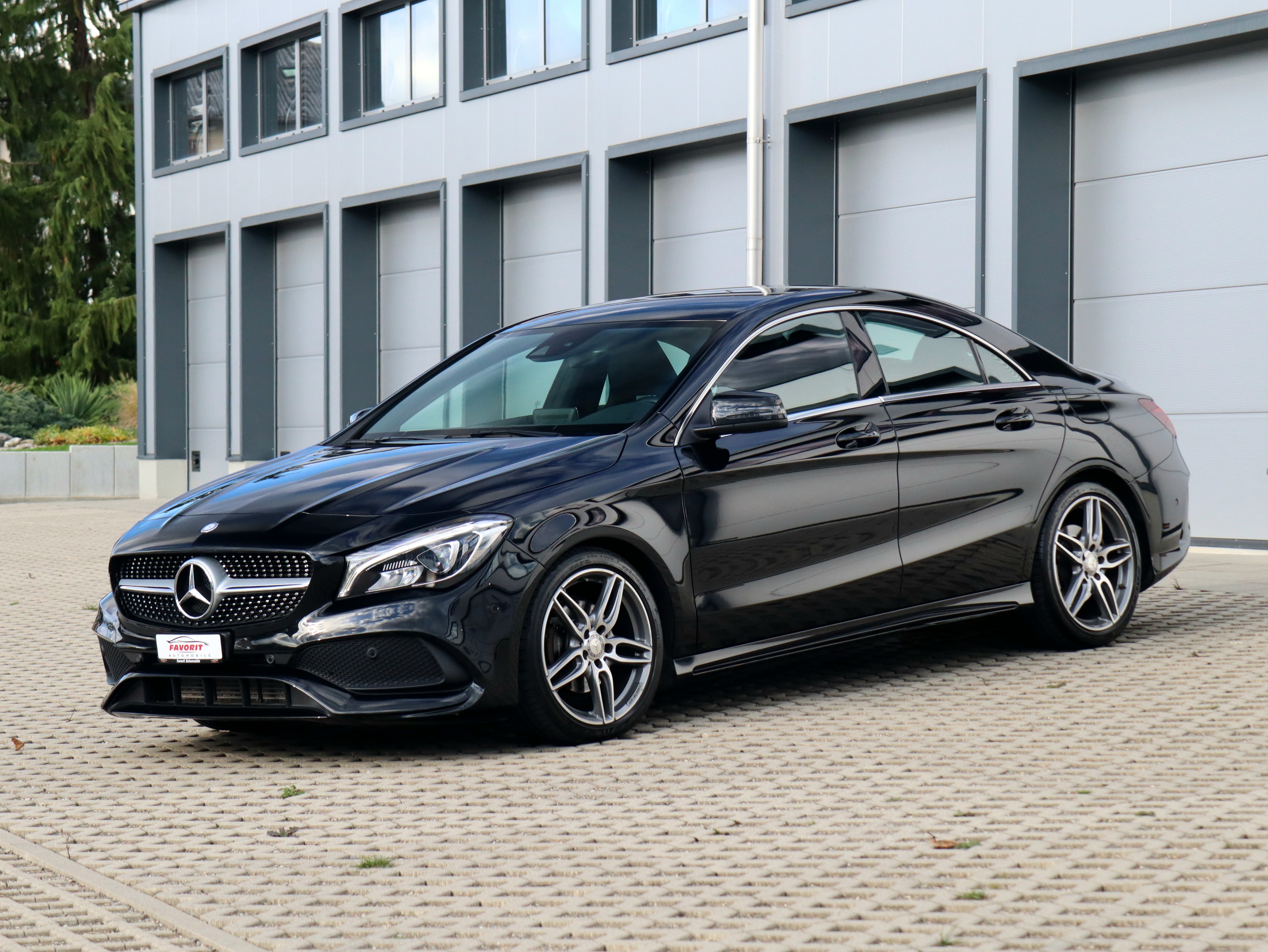 MERCEDES-BENZ CLA 200 AMG Line 7G-DCT (CH)