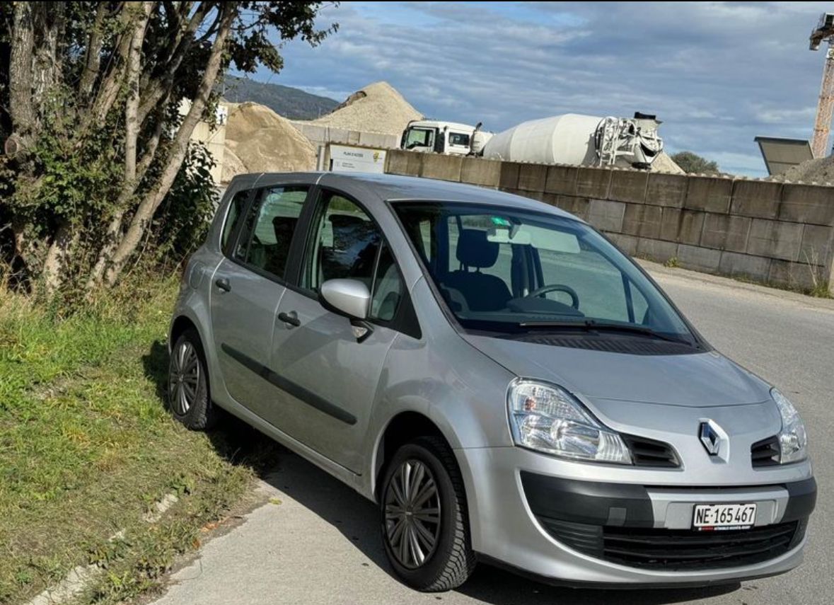 RENAULT Modus 1.2 16V Authentique