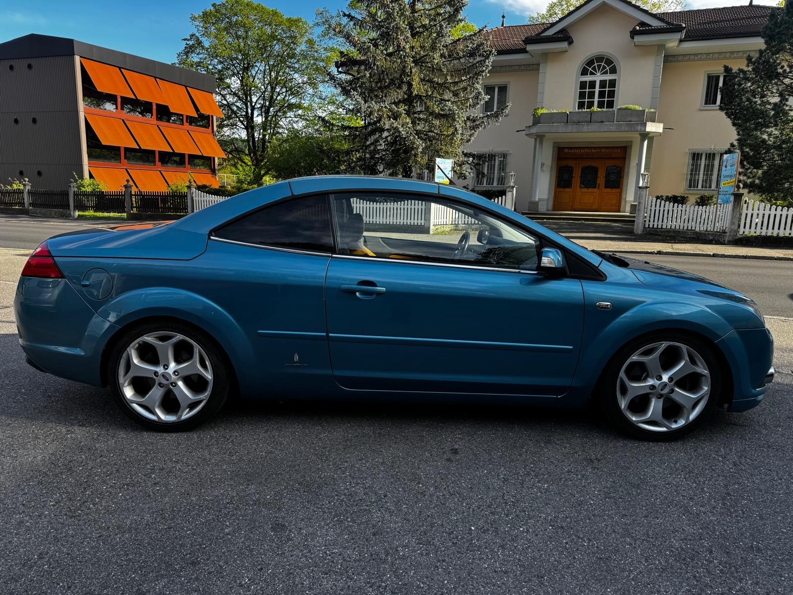 FORD Focus CC 2.0TDCi Titanium