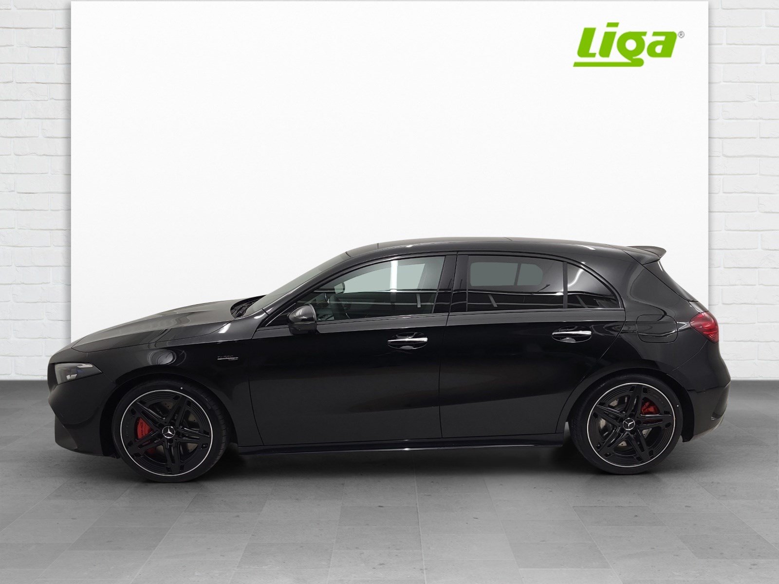 MERCEDES-BENZ A 35 AMG 4MATIC