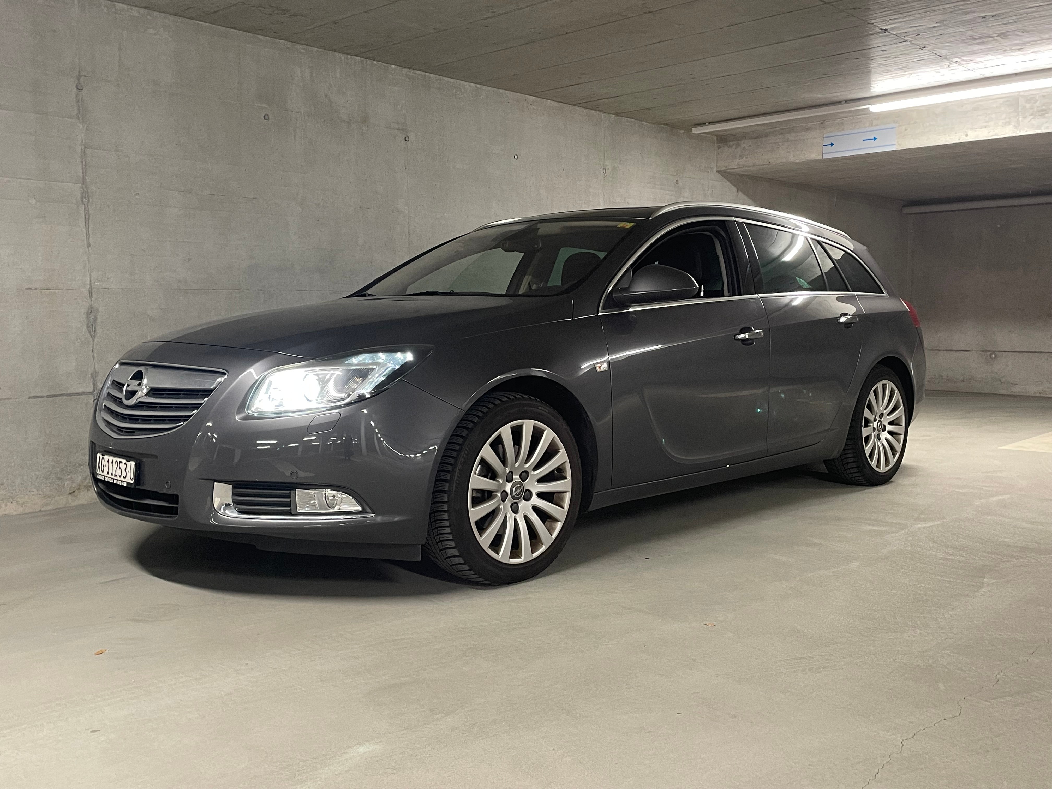 OPEL Insignia ST 2.0 Turbo Sport 4WD Aut.