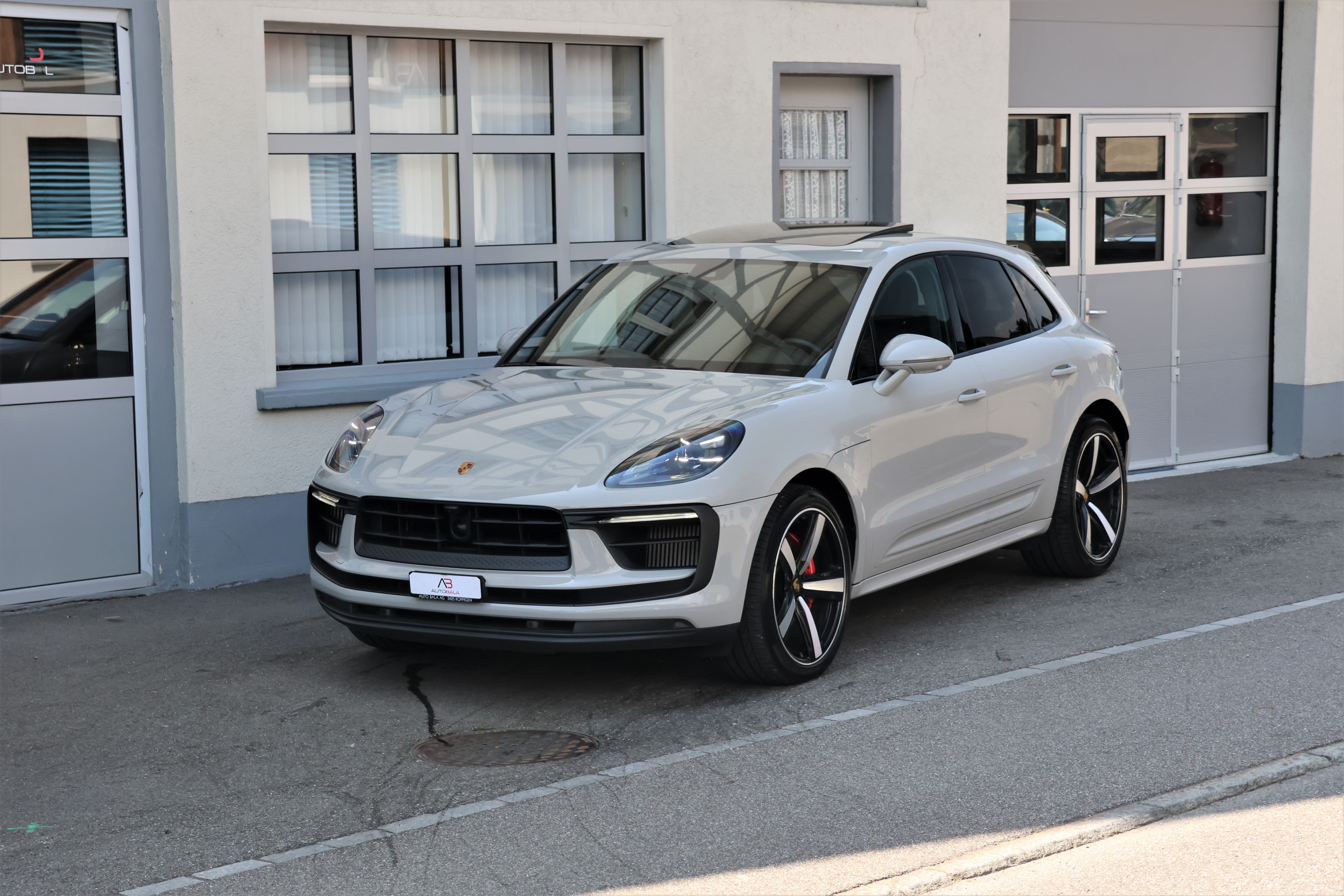 PORSCHE Macan S PDK 