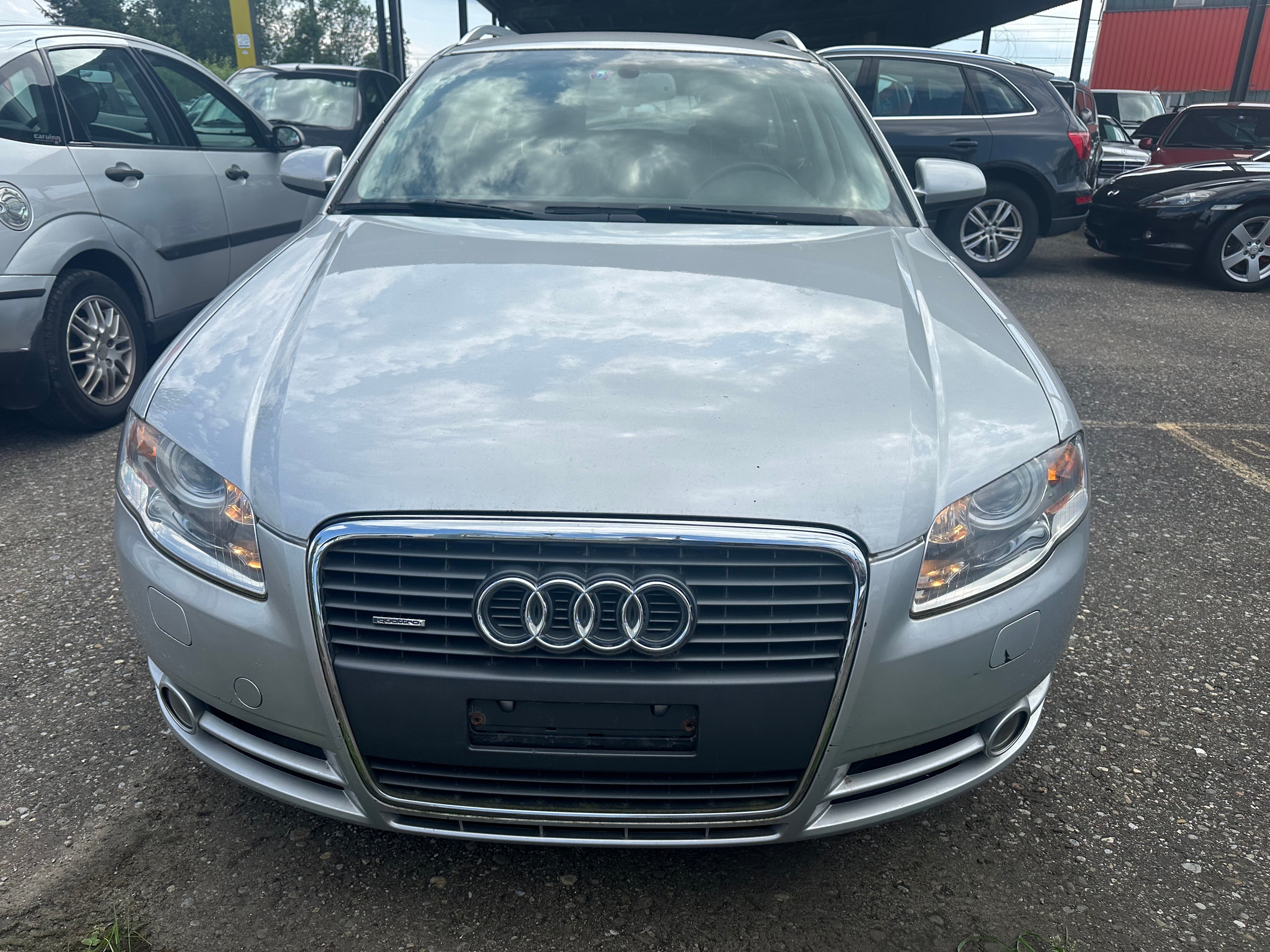 AUDI A4 Avant 2.0 Turbo FSI quattro