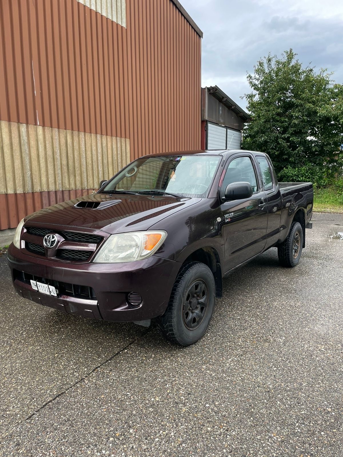 TOYOTA Hilux 4x4 ExtraCab LineaLuna