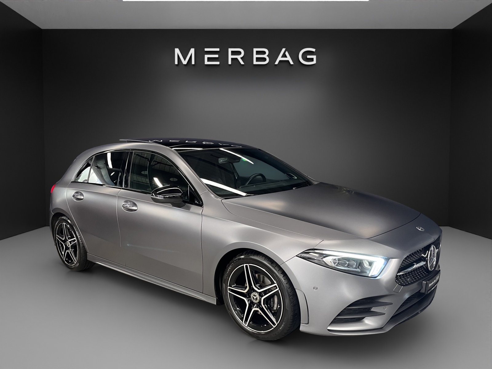 MERCEDES-BENZ A 200 AMG Line