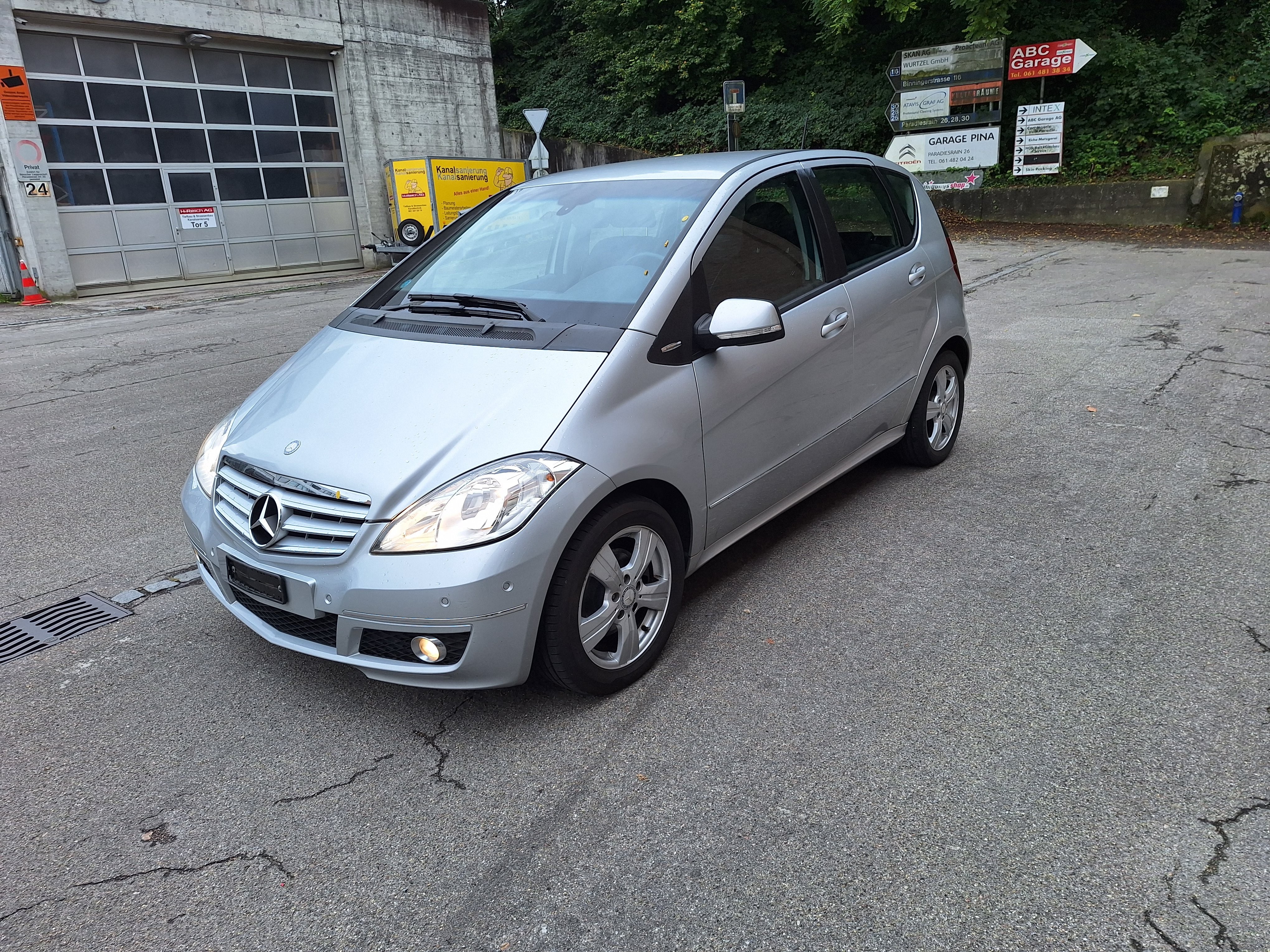 MERCEDES-BENZ A 180 Avantgarde Selection Autotronic