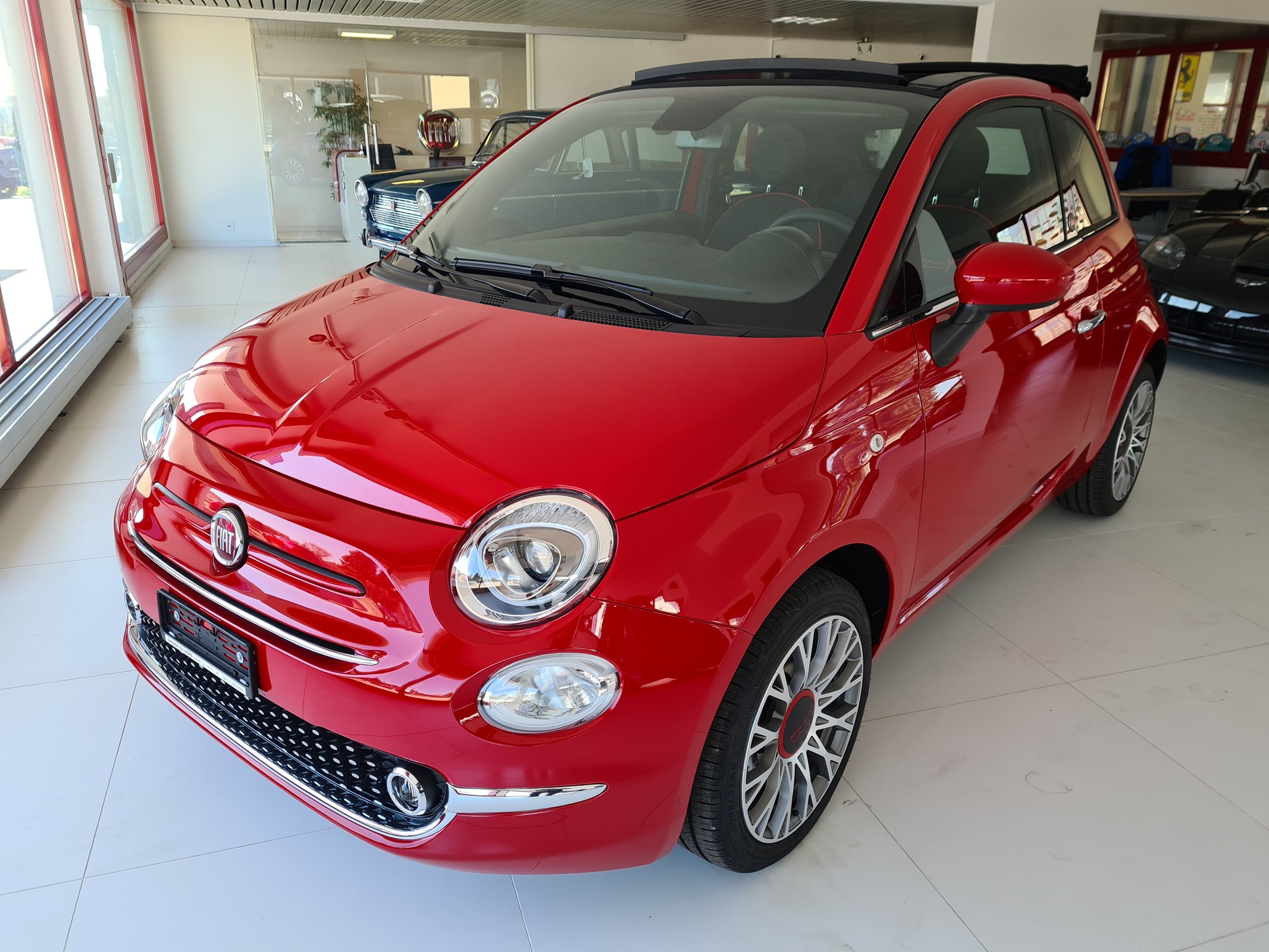 FIAT 500C 1.0 N3 MildHybrid Red