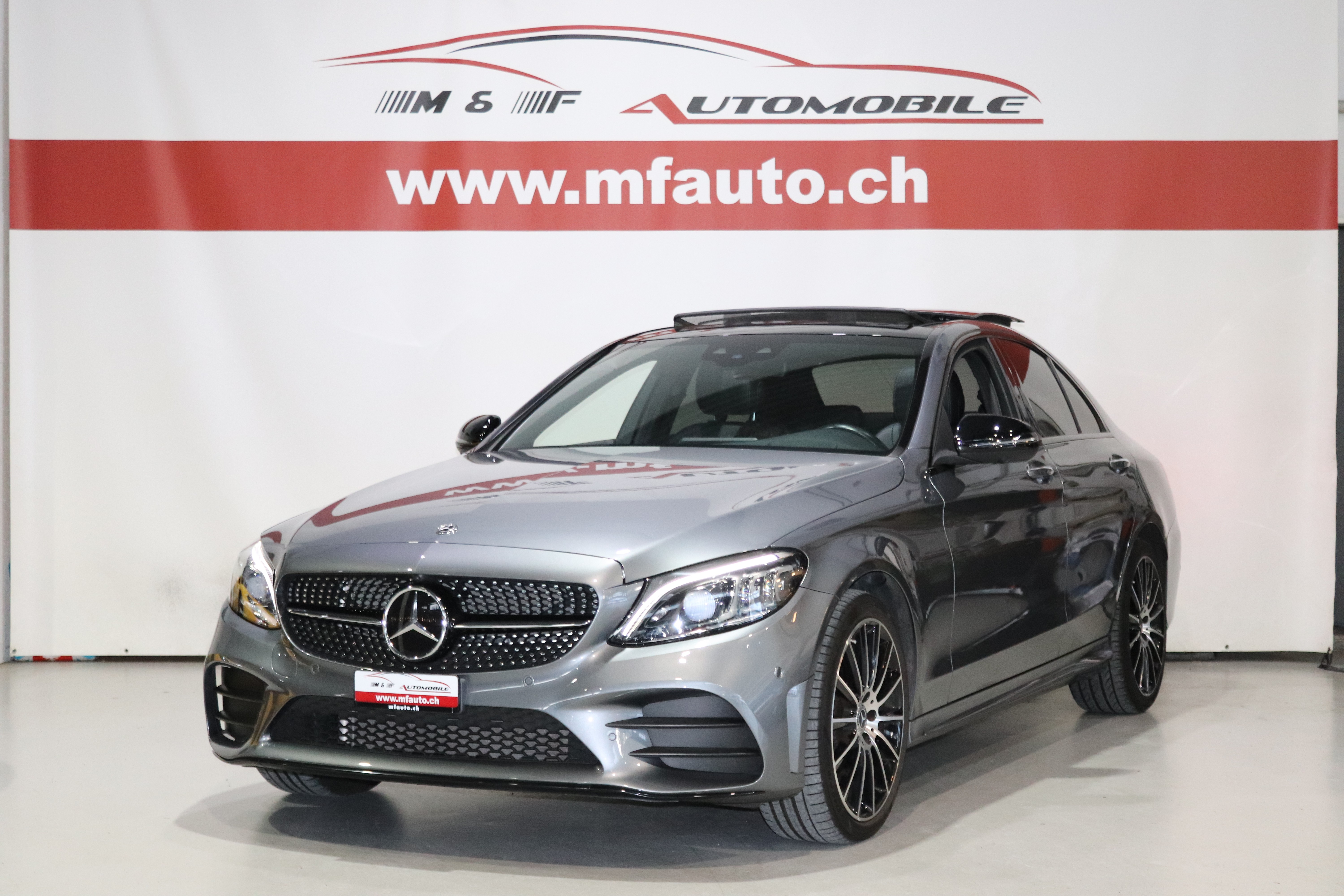 MERCEDES-BENZ C 220 d Swiss Star AMG Line 4m GRATIS SERVICE 10 JAHRE ODER 100.000 KM *