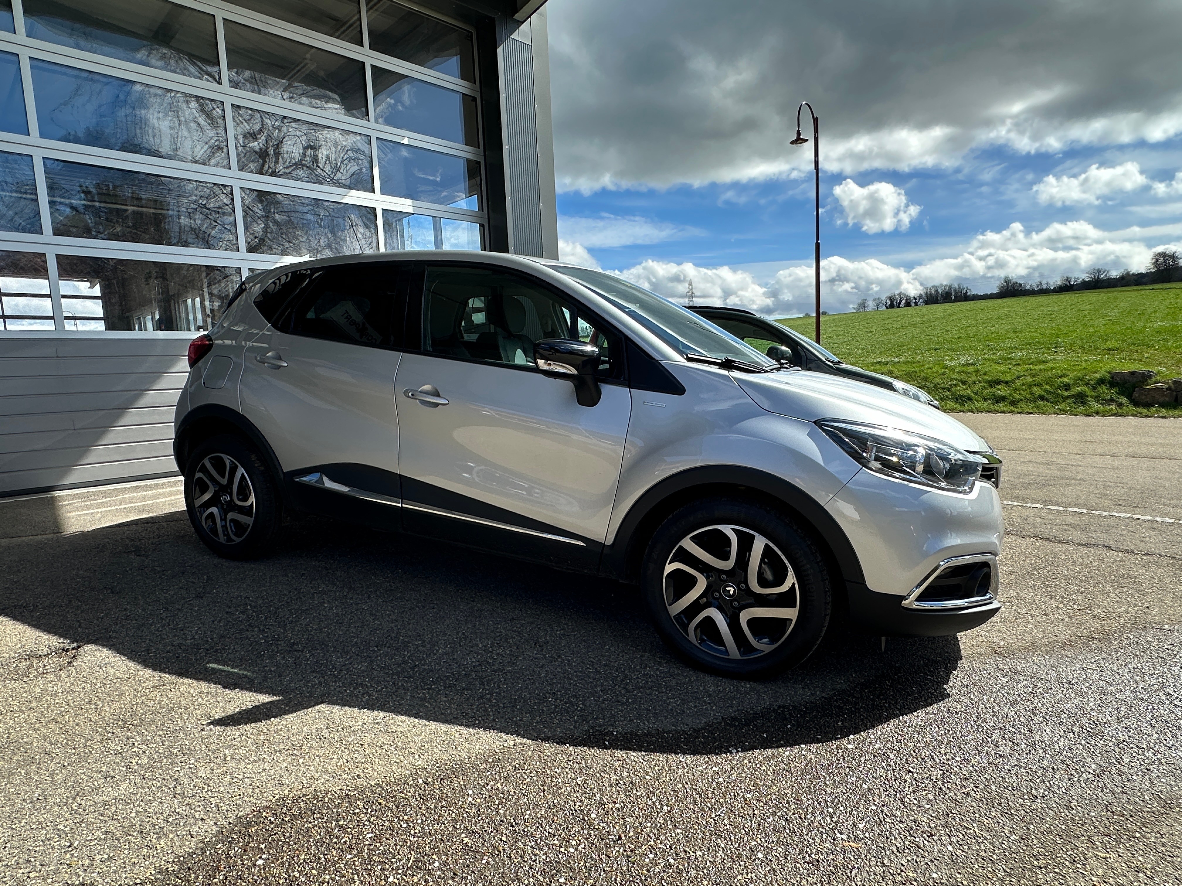 RENAULT Captur 1.2 T 16V Swiss Edition EDC