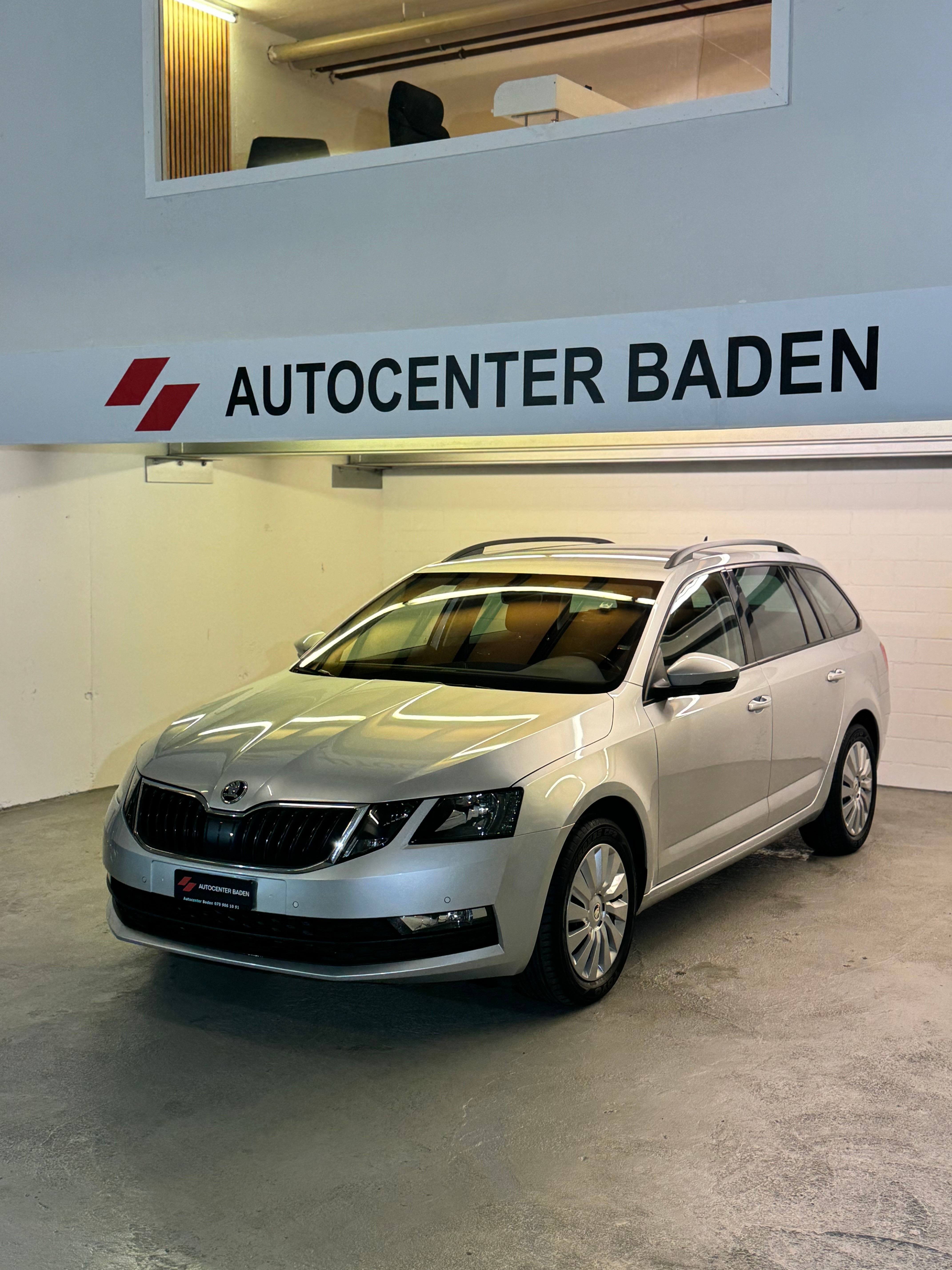 SKODA Octavia Combi 2.0 TDI Ambition DSG