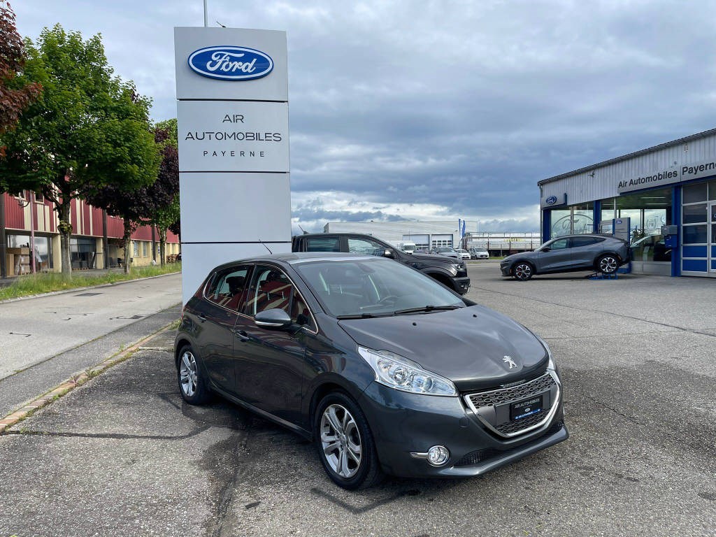 PEUGEOT 208 1.6 VTi Allure