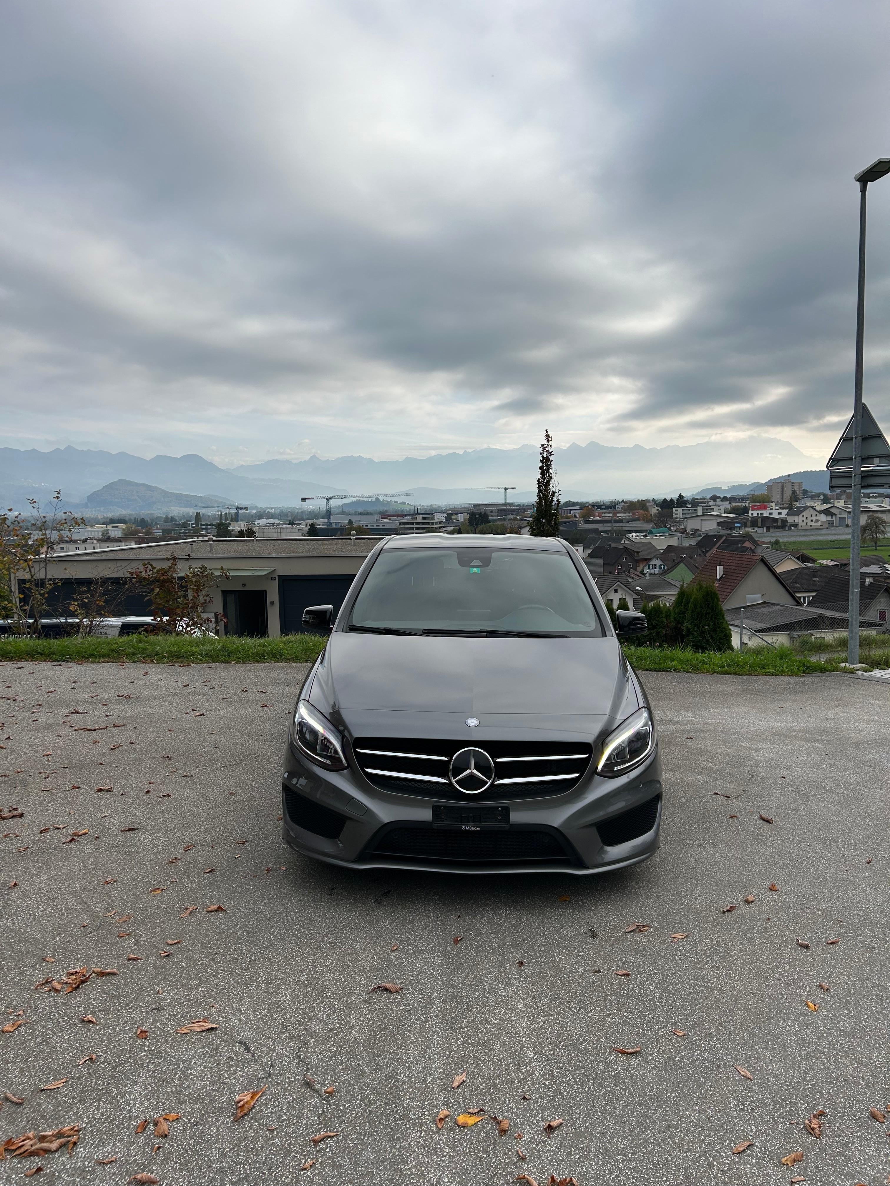 MERCEDES-BENZ B 220 CDI Swiss Star Edition AMG Line 4Matic