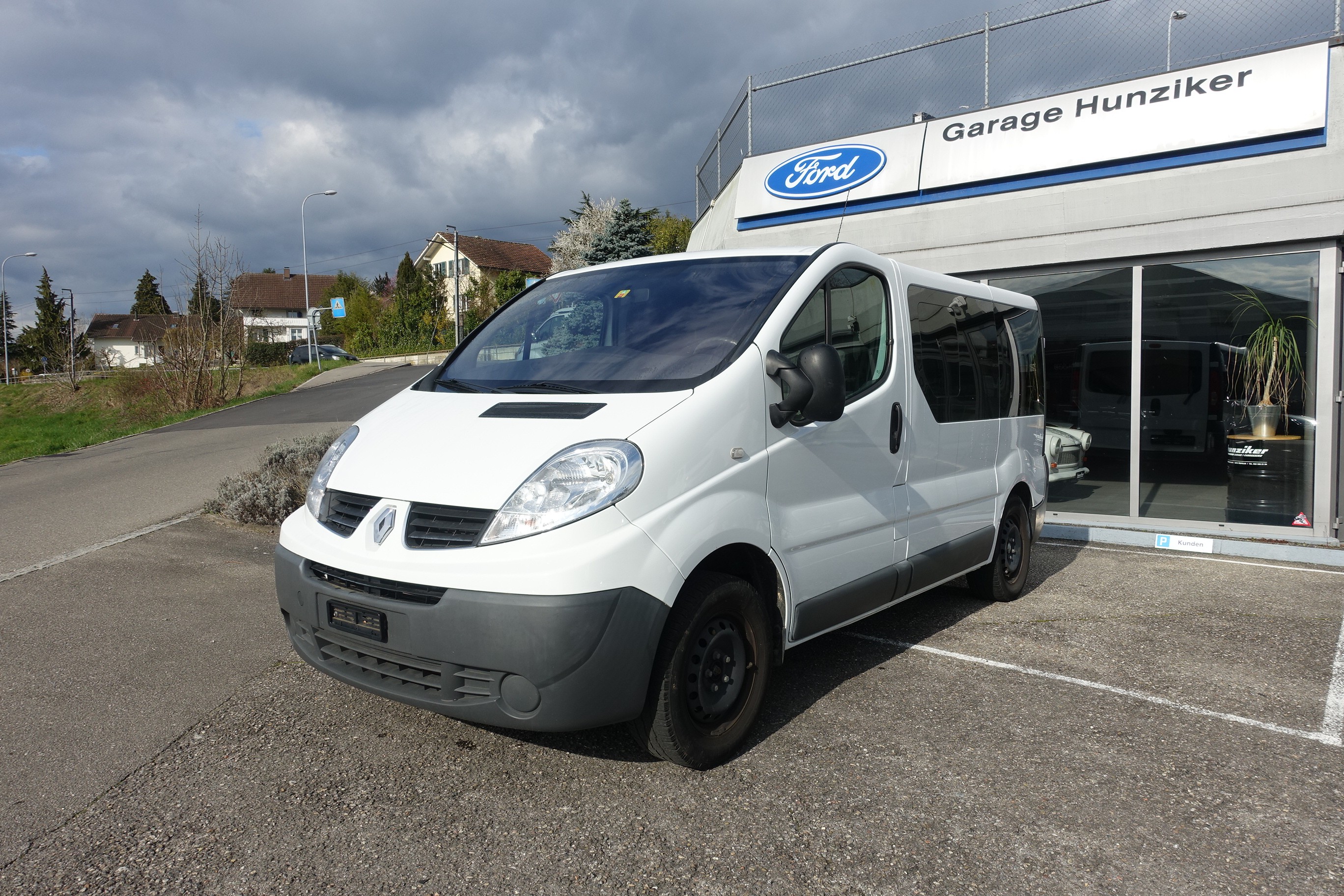 RENAULT Trafic 2.0dCi Eco Passenger Authentique