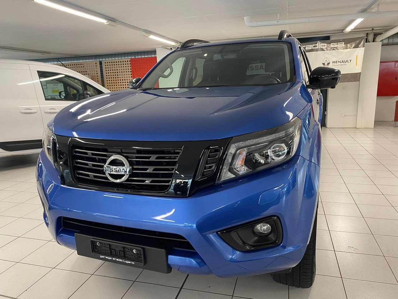 NISSAN Navara Double Cab N-Guard 2.3 dCi 4WD