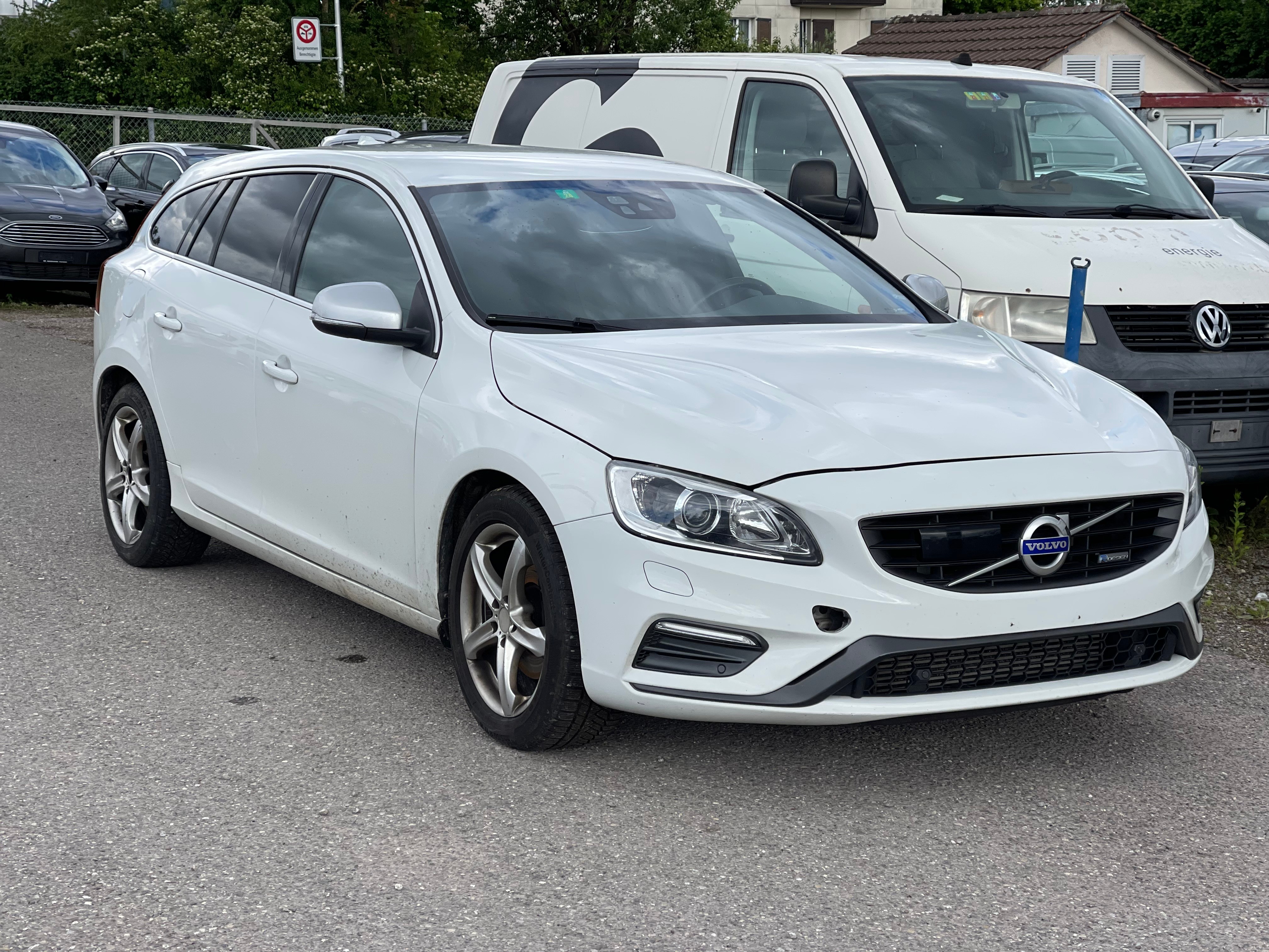 VOLVO V60 D4 Summum R-Design