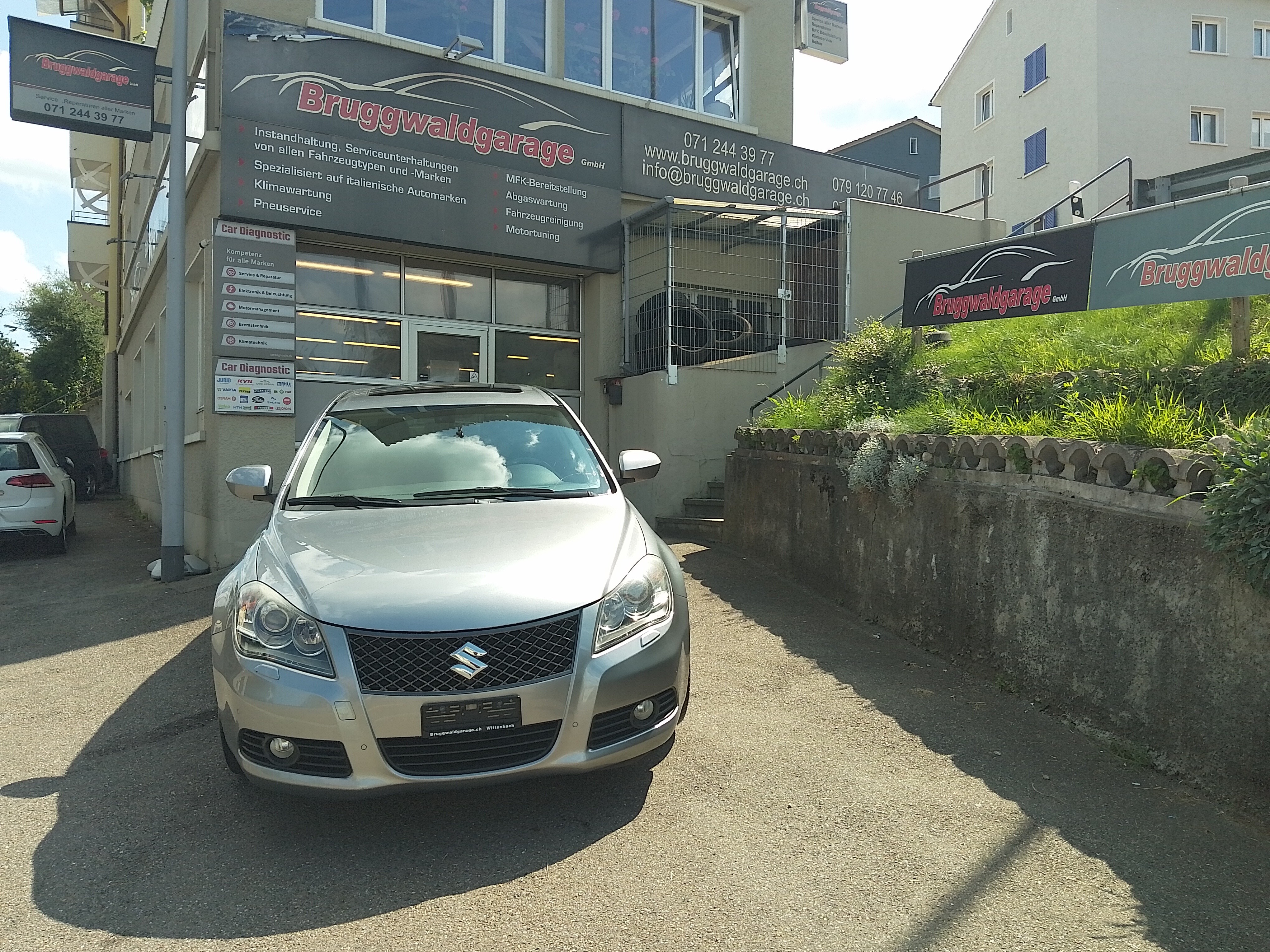 SUZUKI Kizashi 2.4 GL Top 4WD CVT