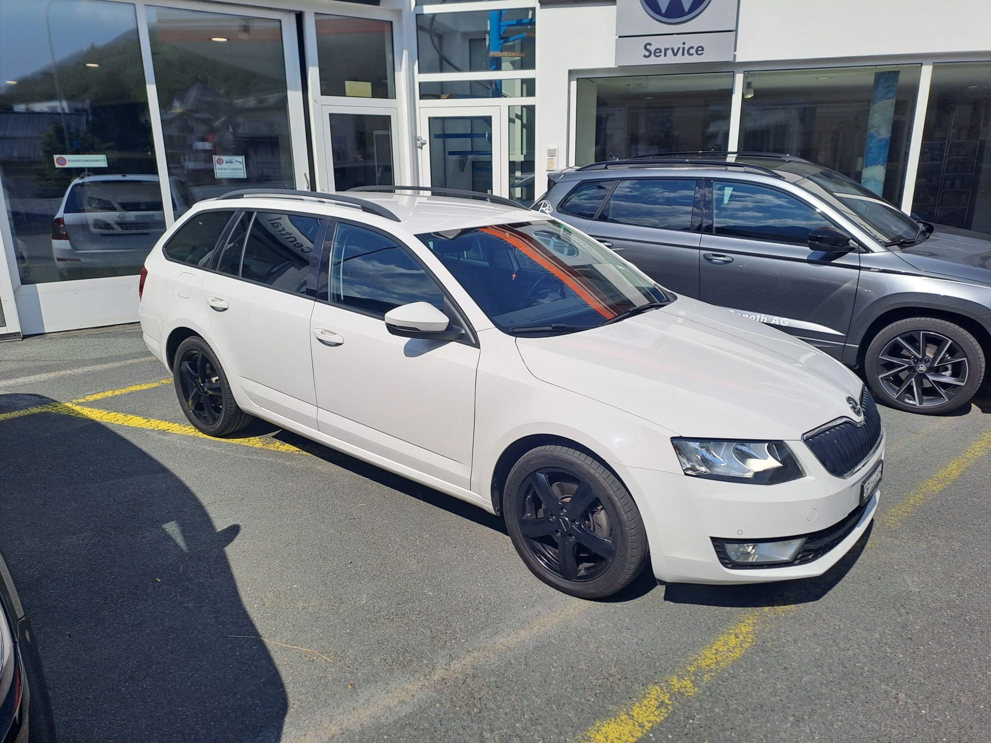 SKODA Octavia Combi 2.0 TDI Swiss Edition 4x4 DSG