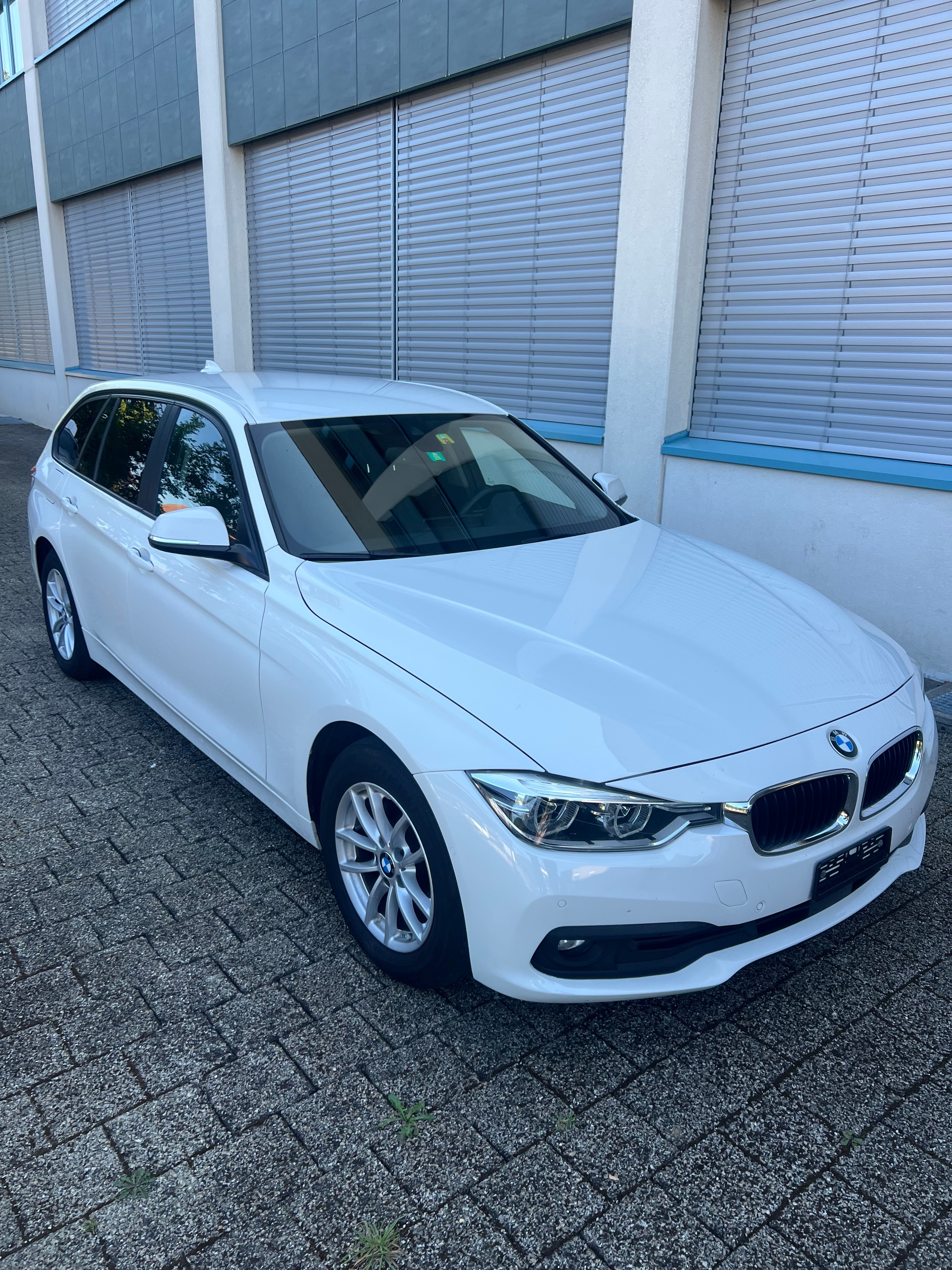 BMW 320d xDrive Touring Steptronic