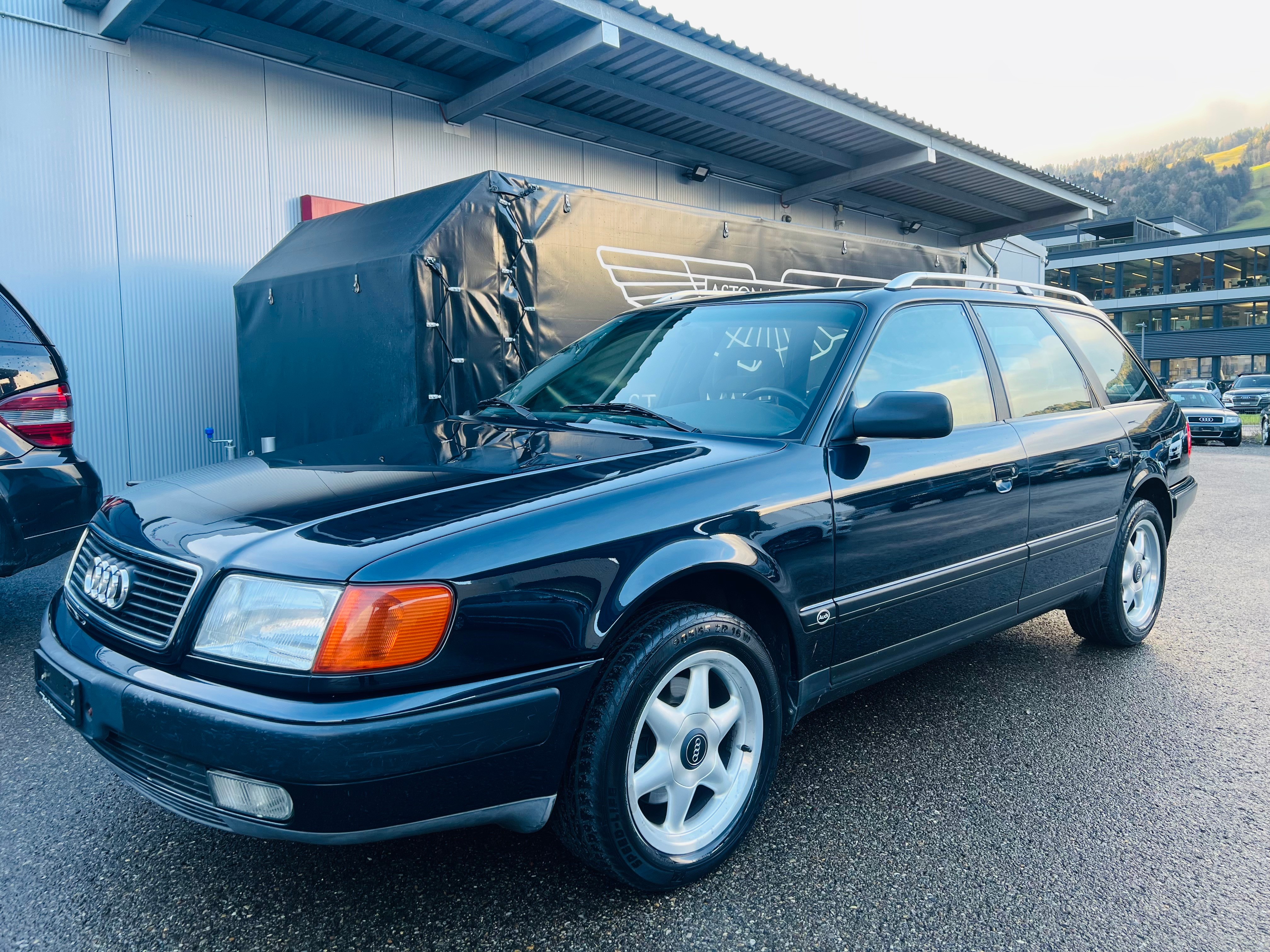 AUDI 100 Avant 2.3 E