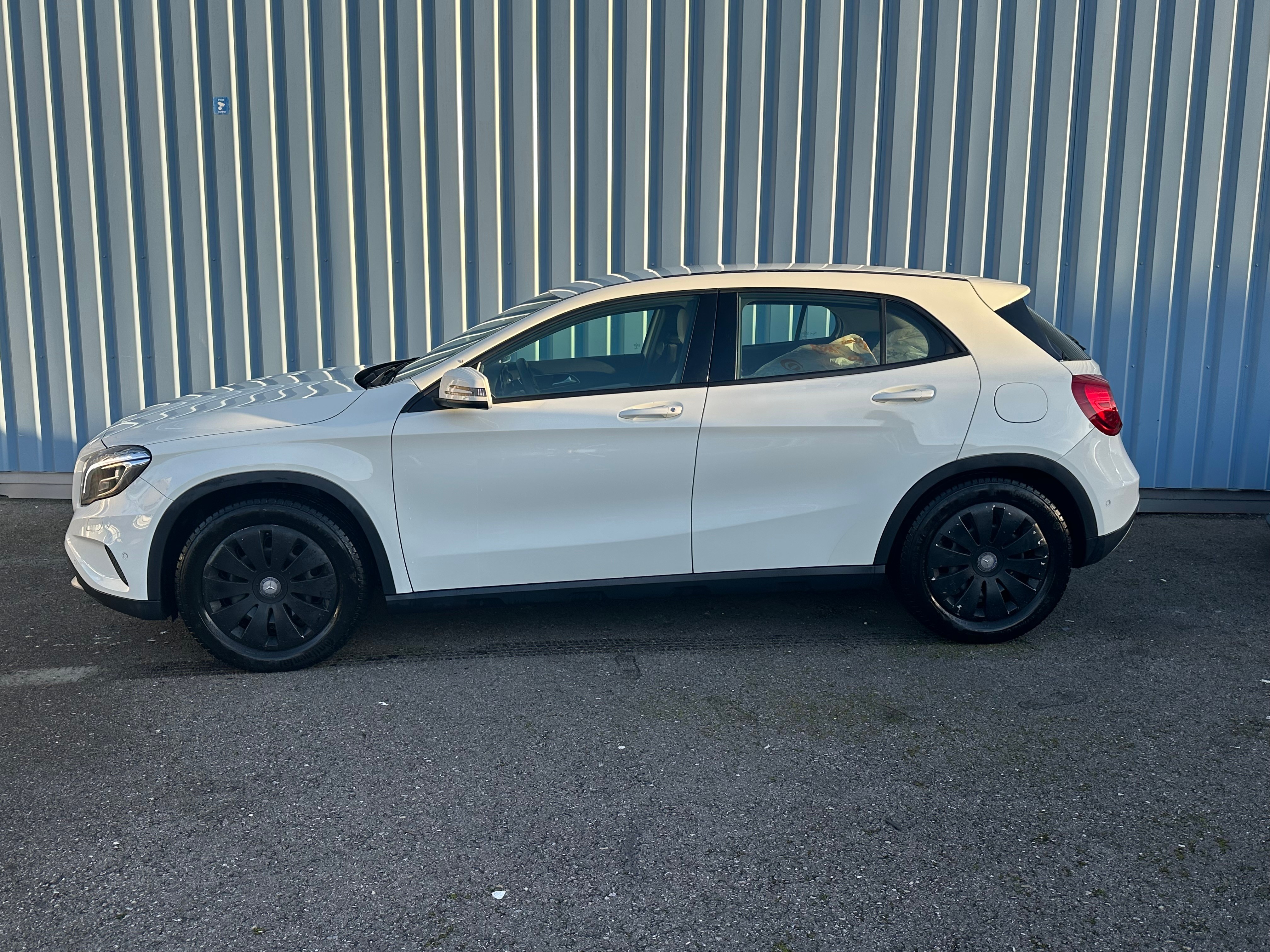 MERCEDES-BENZ GLA 200 CDI 4Matic 7G-DCT