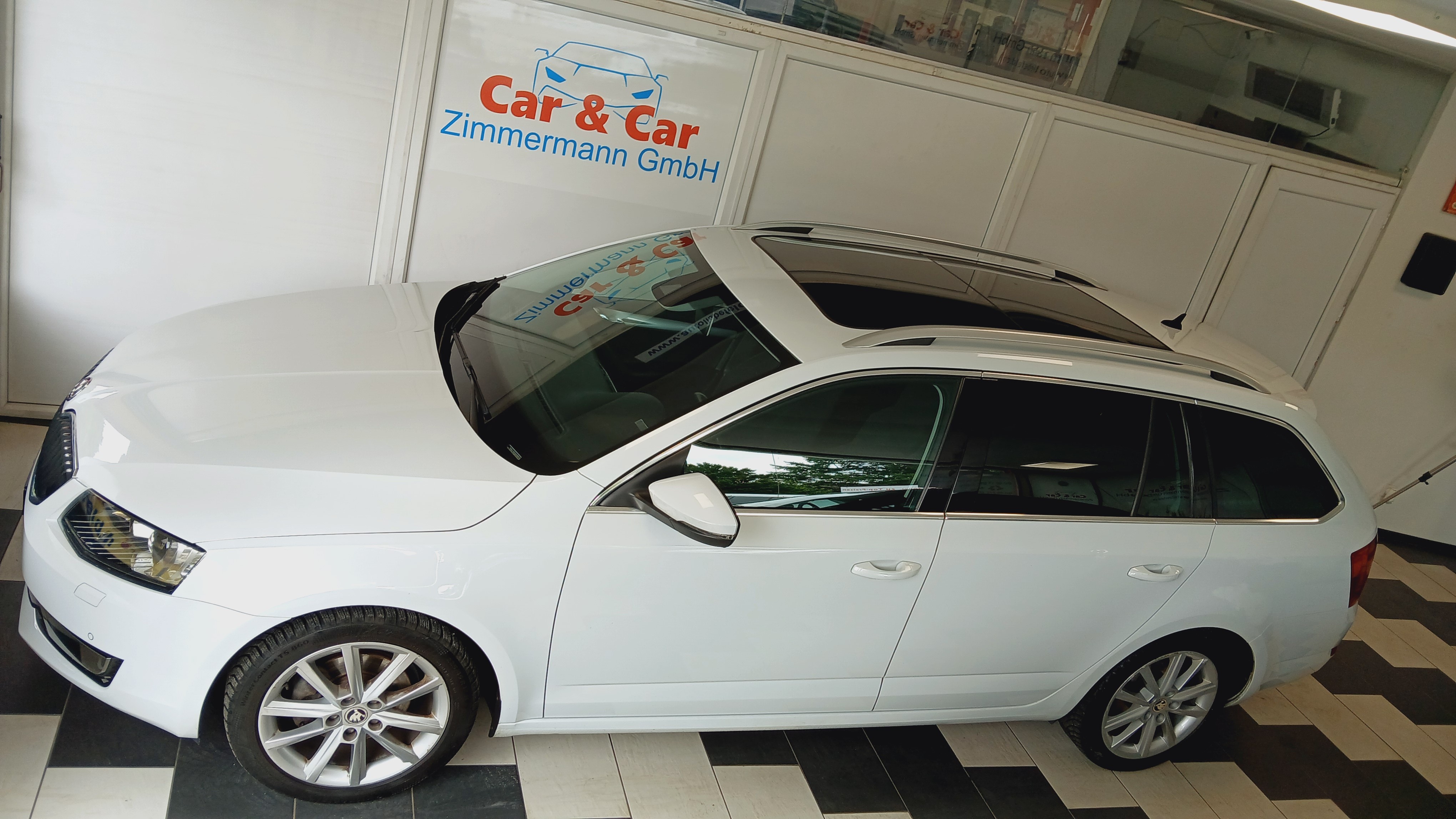 SKODA Octavia Combi 1.4 TSI Style