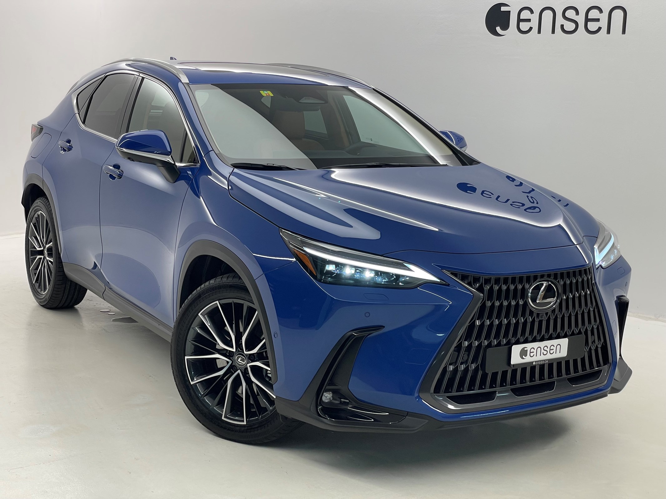 LEXUS NX 450h+ Excellence E-FOUR Plug-in-Hybrid