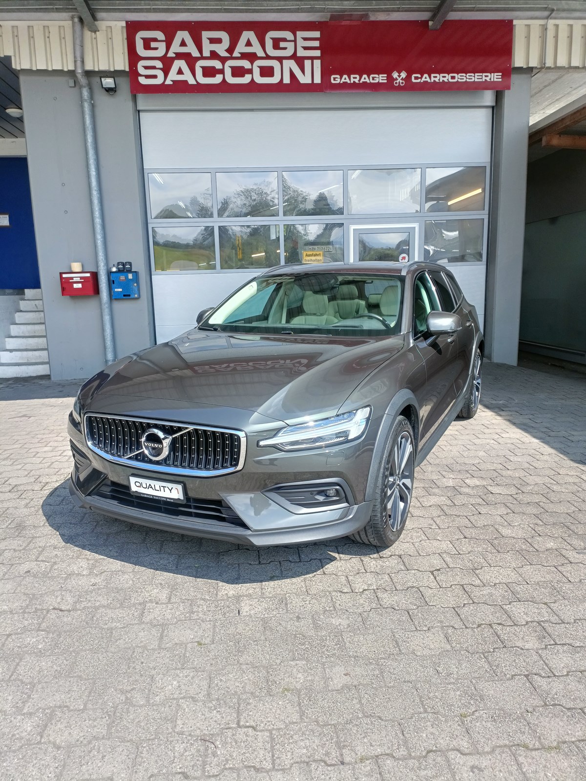 VOLVO V60 Cross Country D4 AWD Geartronic