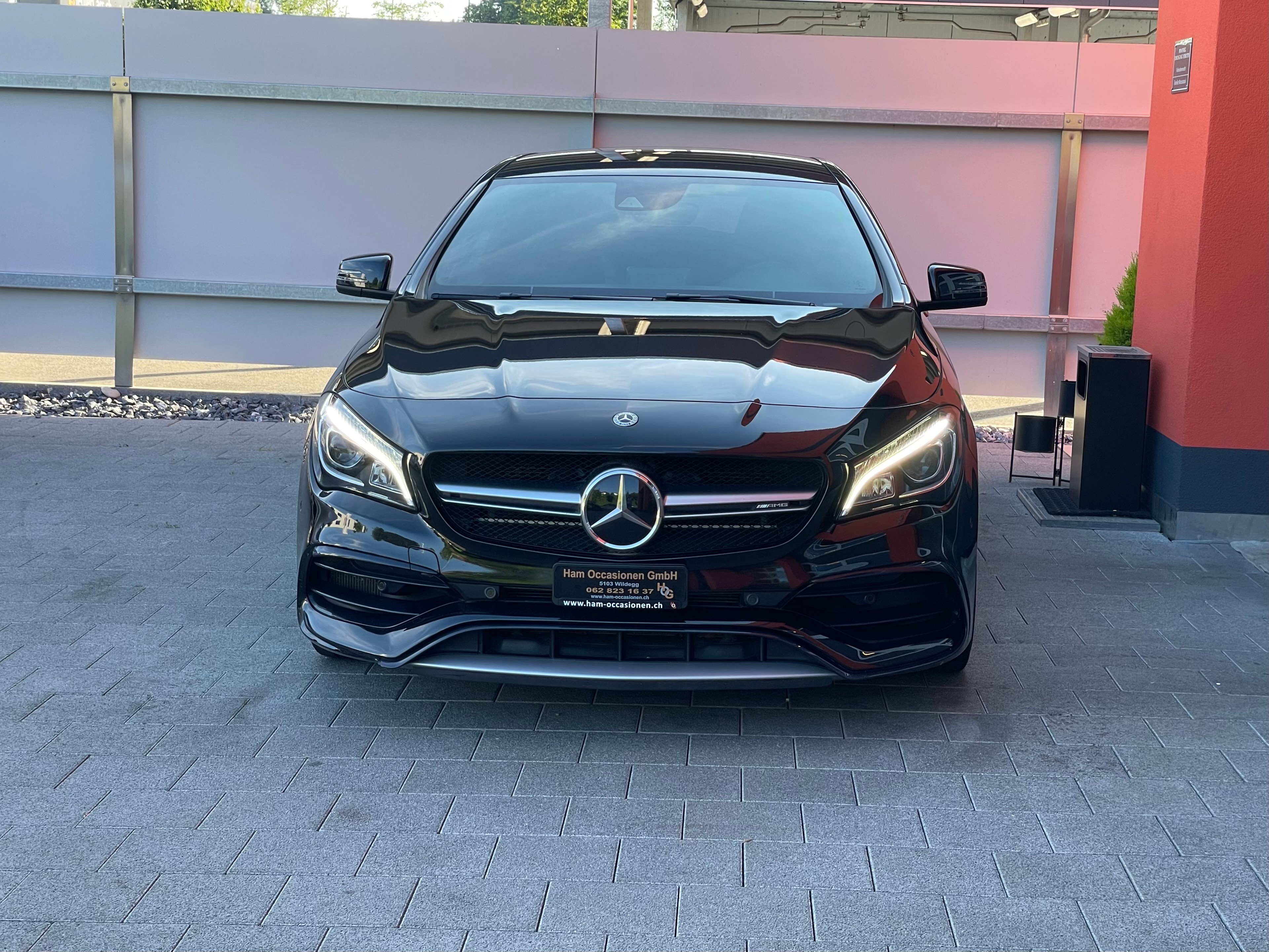 MERCEDES-BENZ CLA Shooting Brake 45 AMG Yellow Night Edition 4Matic Speed.