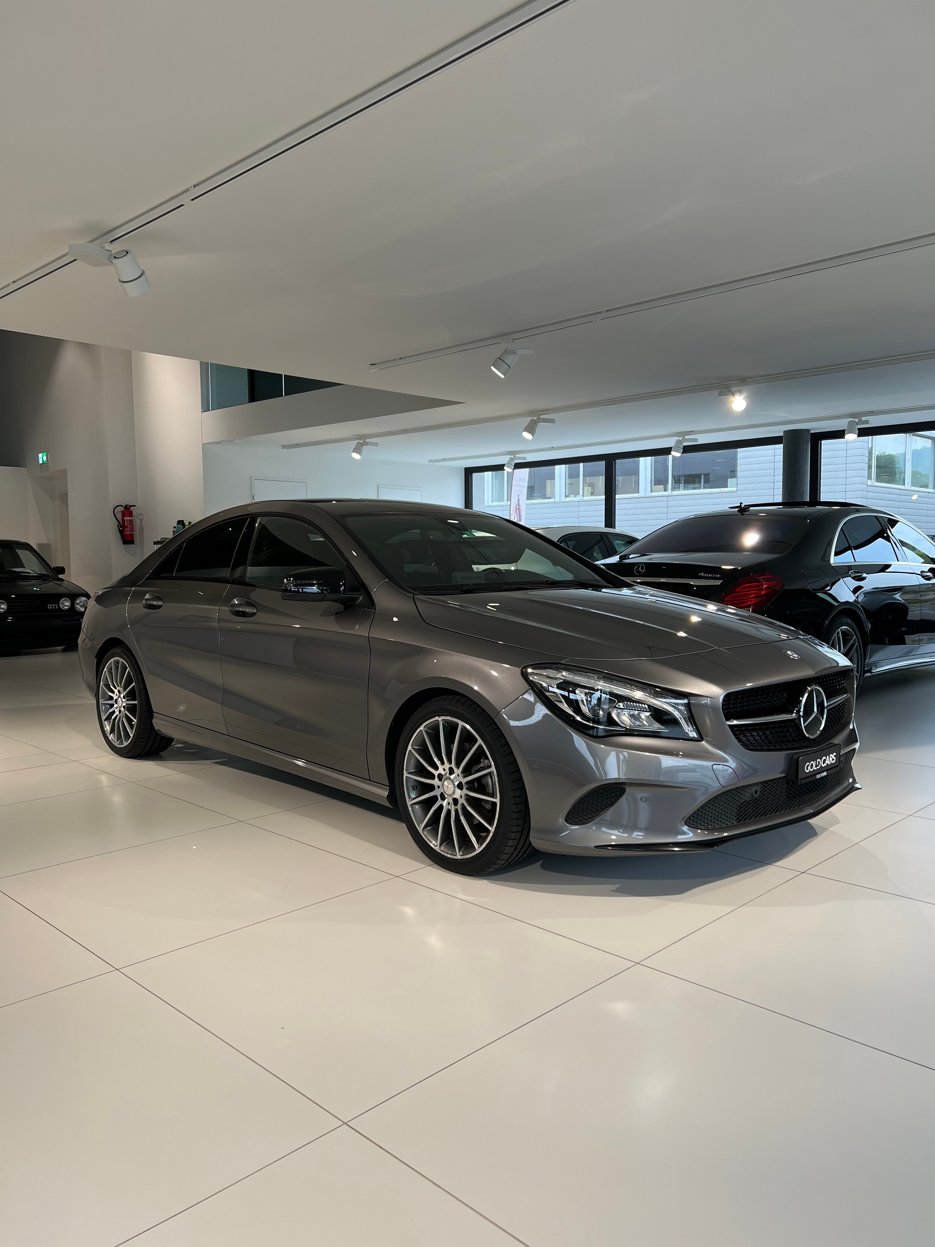 MERCEDES-BENZ CLA 200 d Night Star 7G-DCT