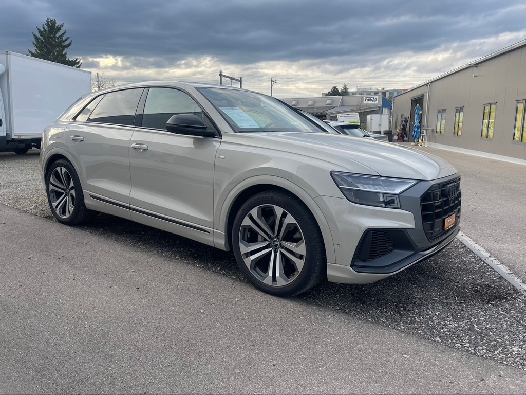 AUDI Q8 55 TFSI qu*S-Line Sport-/Exterieurpaket*