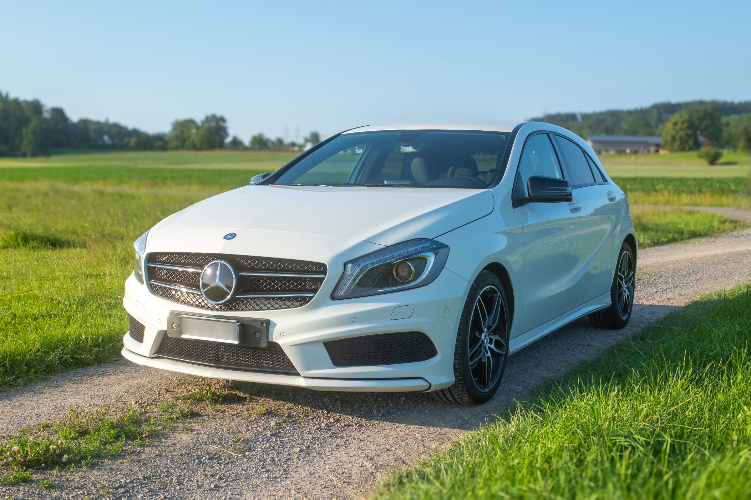 MERCEDES-BENZ A 200 AMG Line