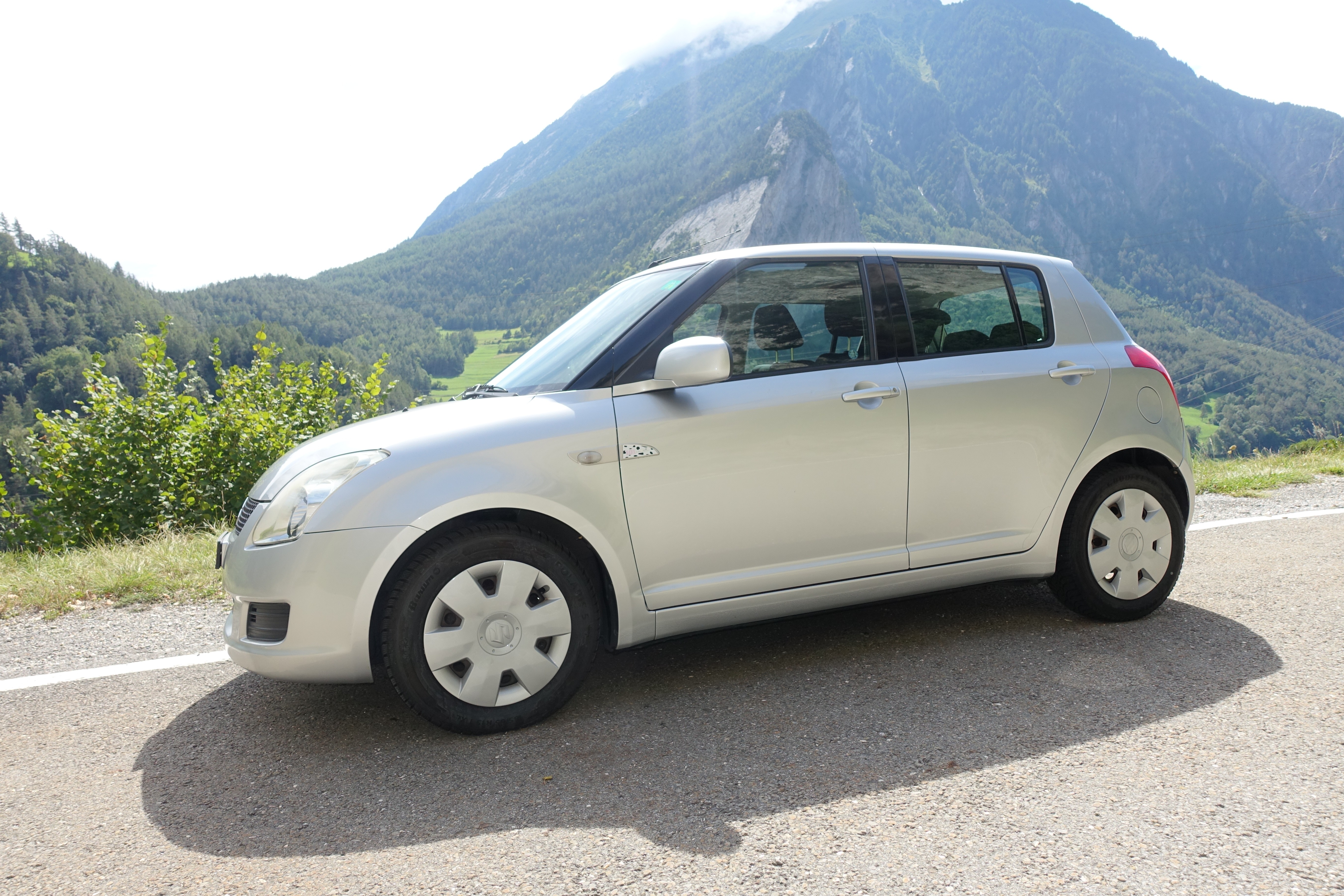 SUZUKI Swift 1.3i 16V GL Top